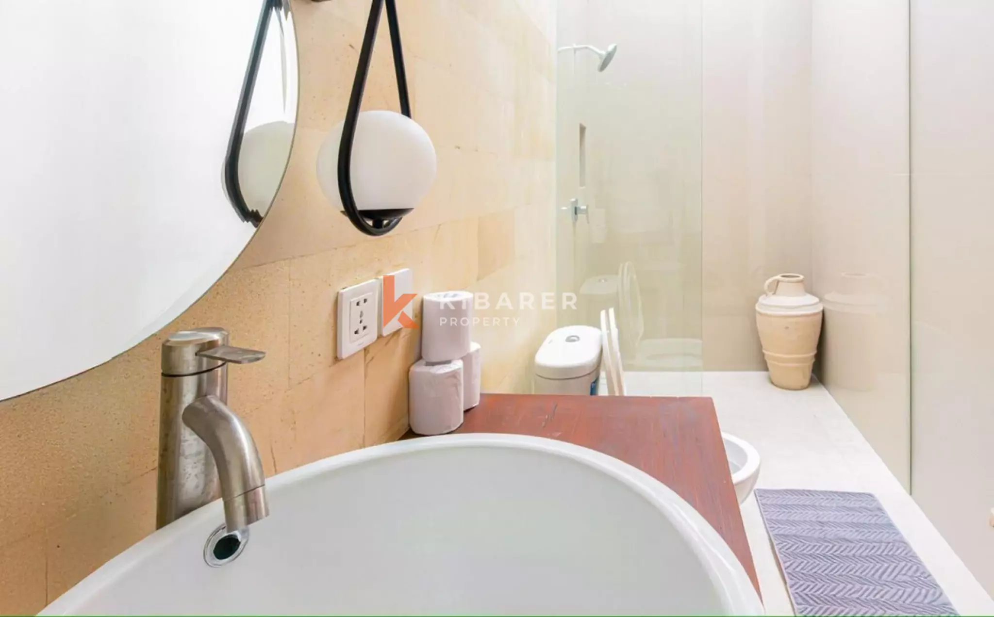 Bersantai dan Bersantai di Vila Tiga Kamar Tidur yang Indah di Ungasan