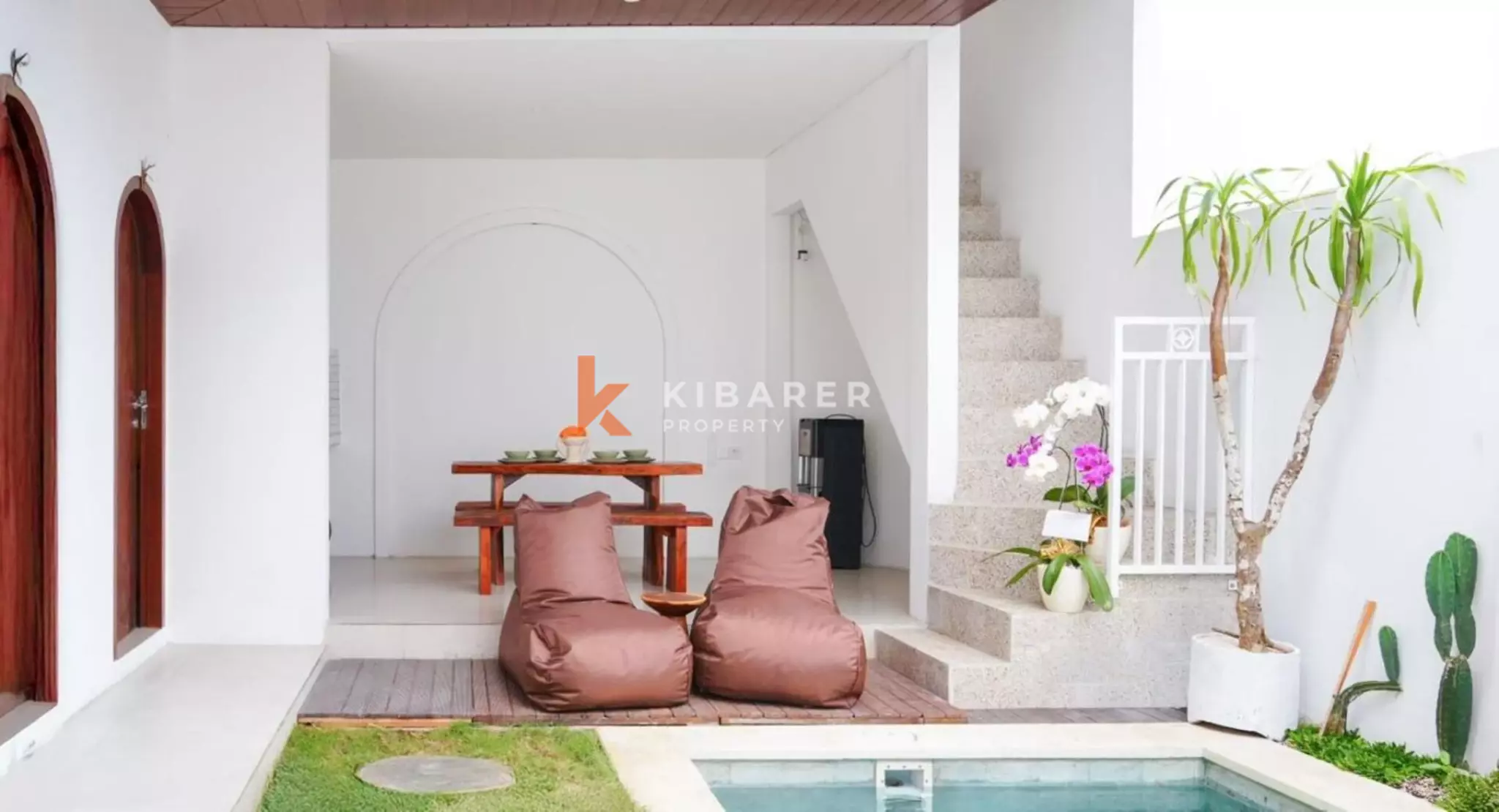 Bersantai dan Bersantai di Vila Tiga Kamar Tidur yang Indah di Ungasan