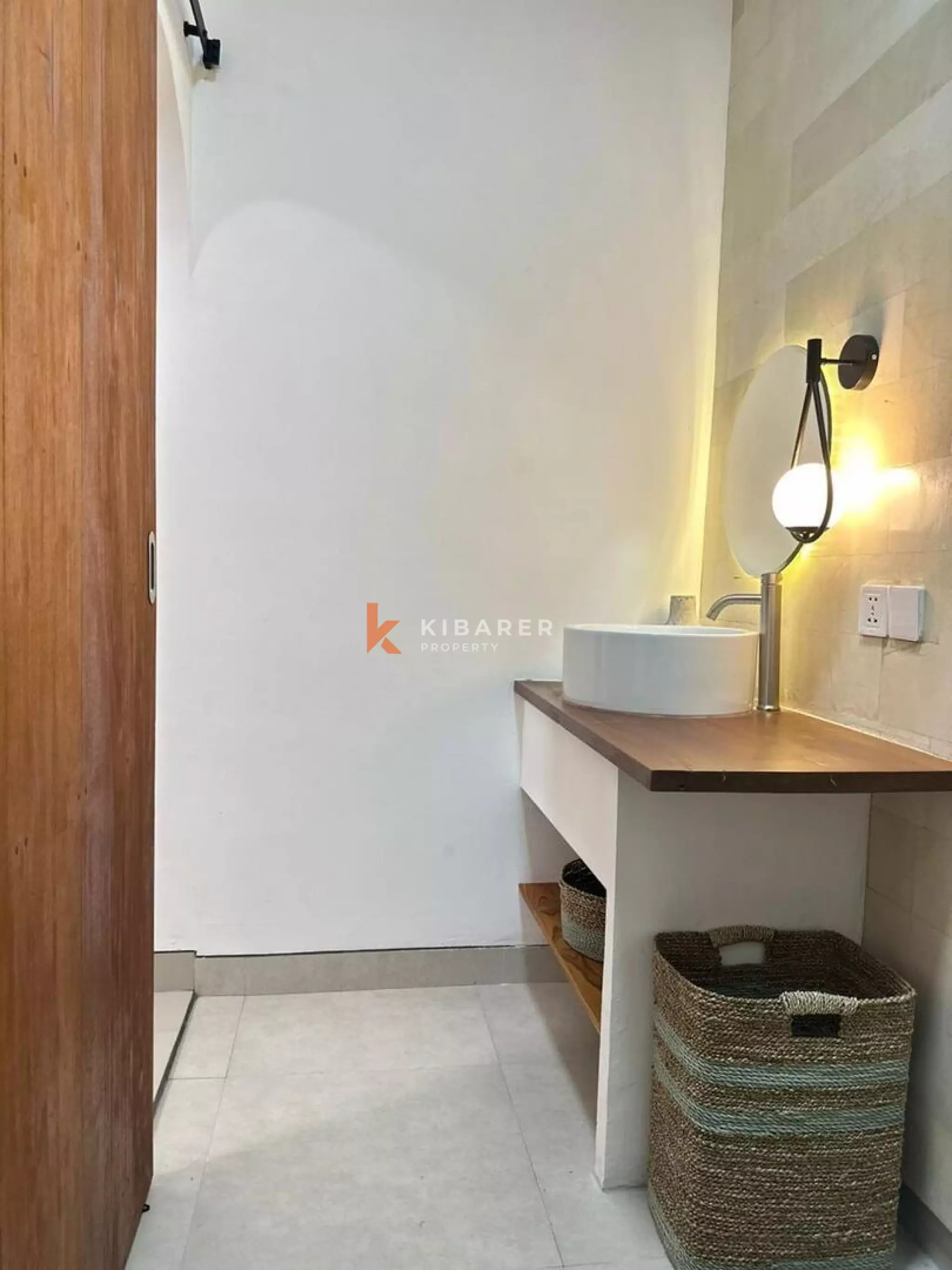 Bersantai dan Bersantai di Vila Tiga Kamar Tidur yang Indah di Ungasan