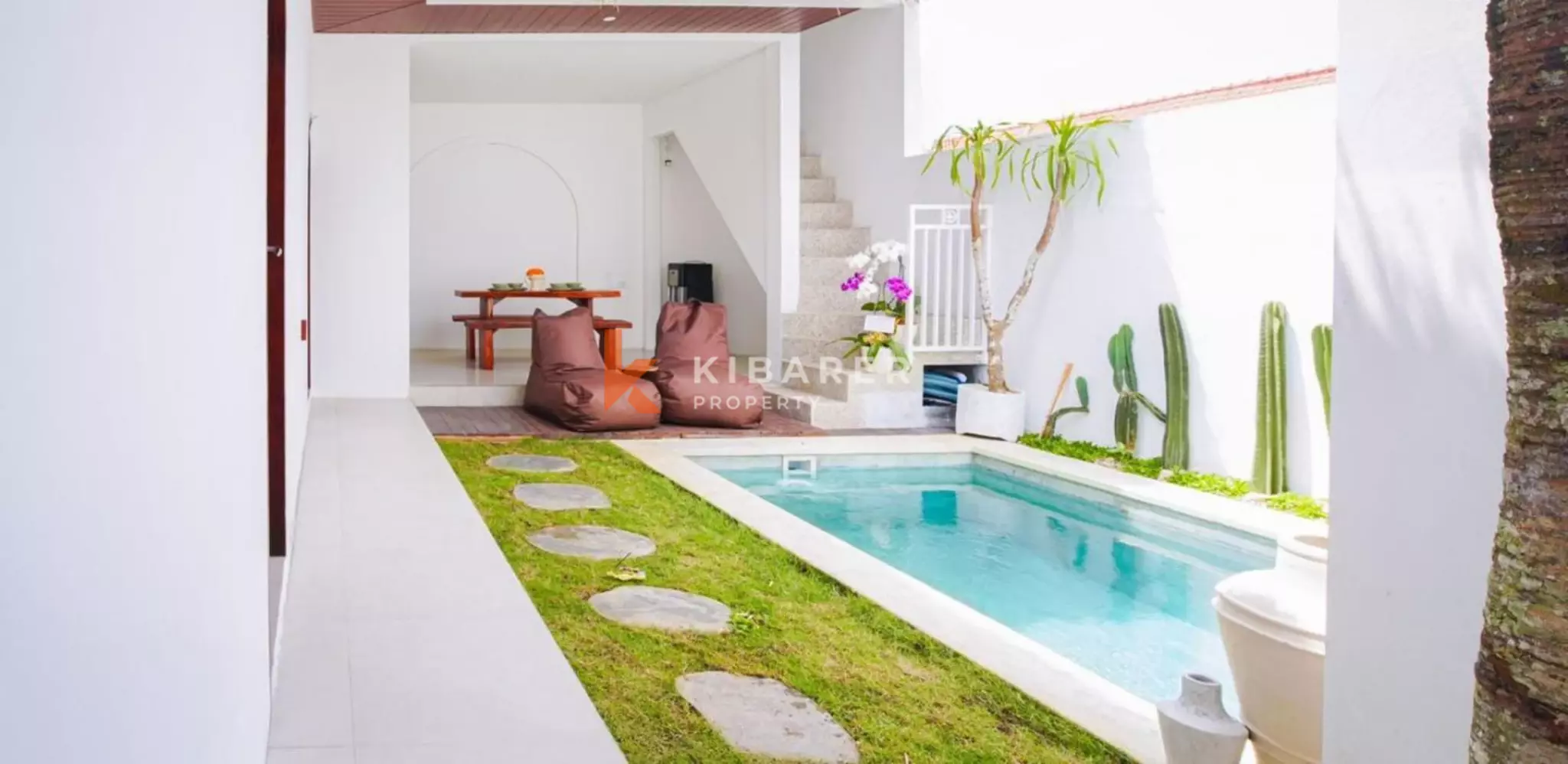 Bersantai dan Bersantai di Vila Tiga Kamar Tidur yang Indah di Ungasan