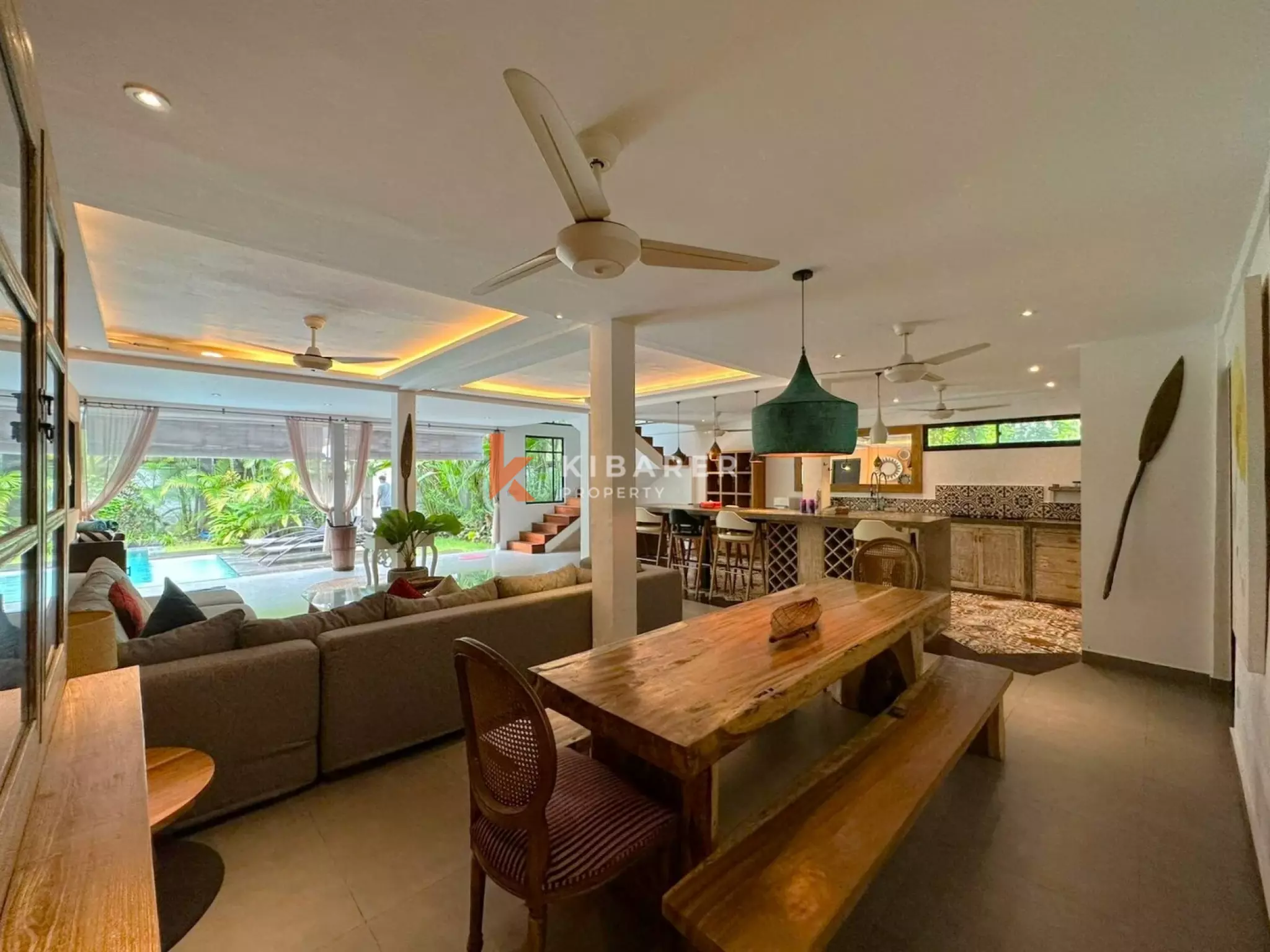Perfect Tropical Escape - Three Bedroom Villa in Prime Seminyak