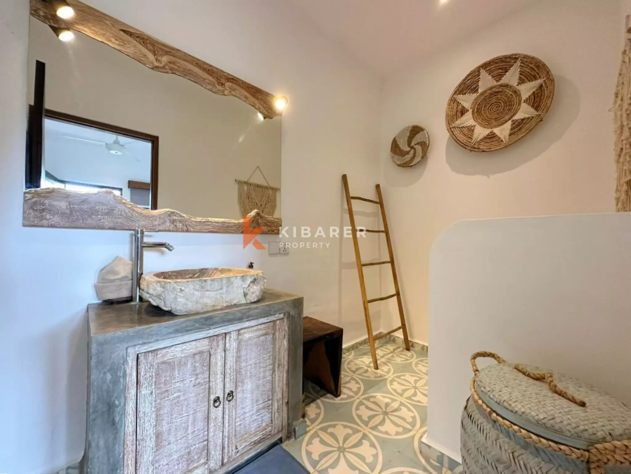 Perfect Tropical Escape - Three Bedroom Villa in Prime Seminyak