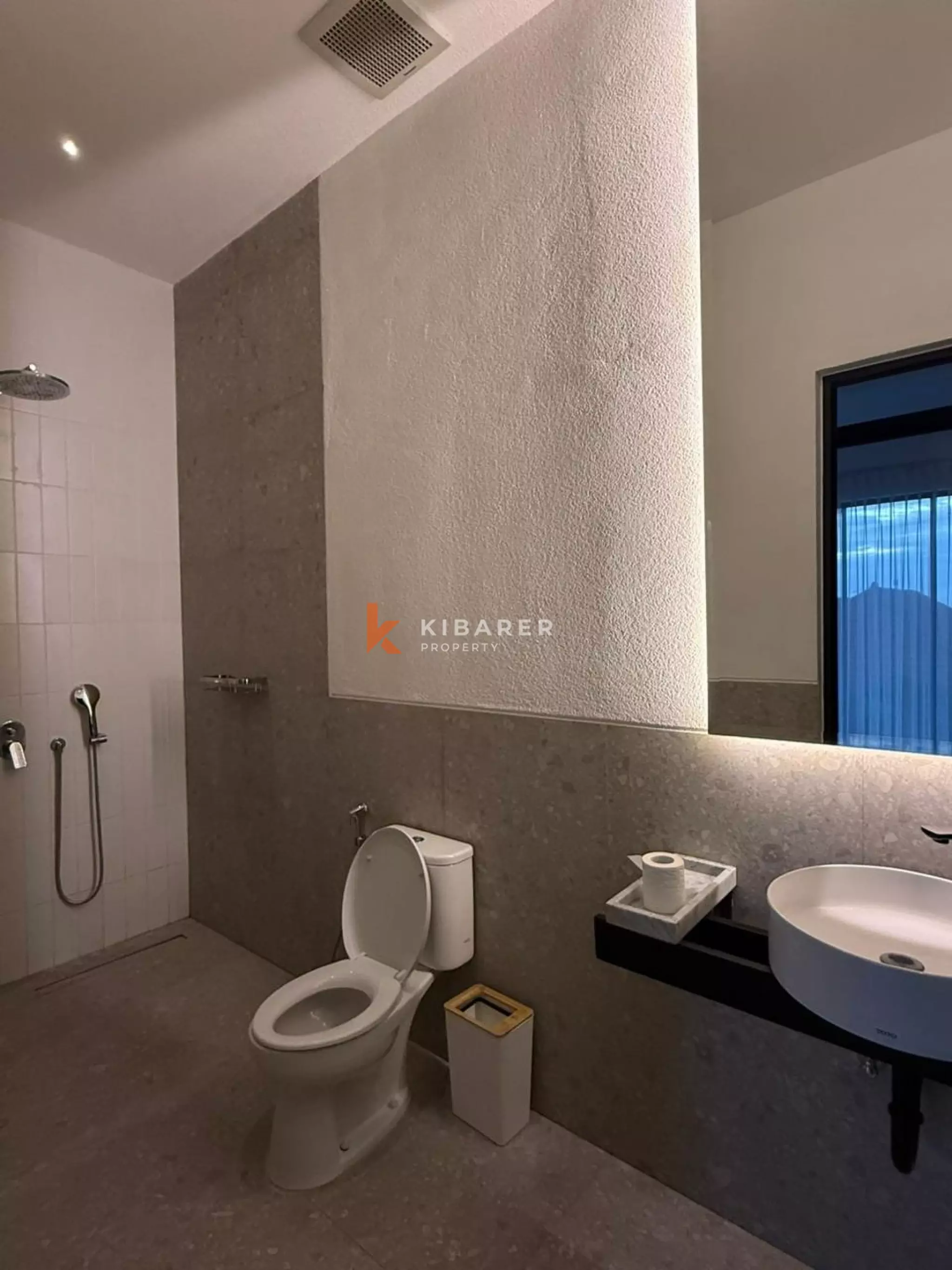 Summer Serenity Brand New Two-Bedroom Villa in Babakan Canggu