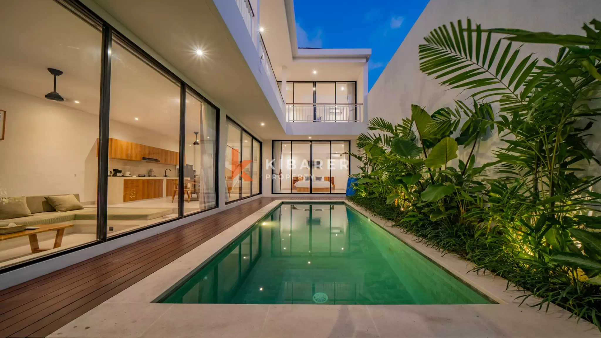 Vila Tropis Tiga Kamar Tidur yang Menawan dengan Konsep Hunian Tertutup di Canggu