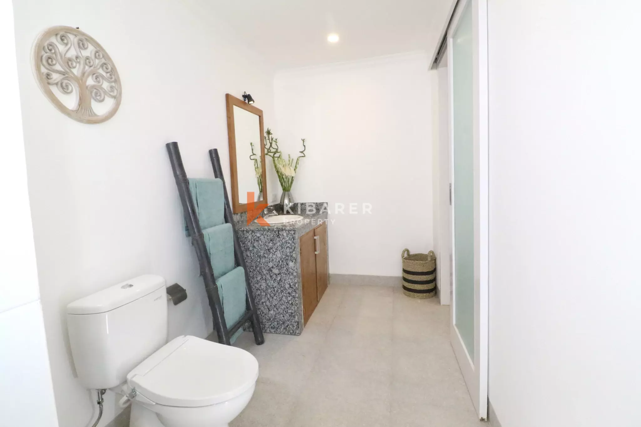 Beautiful Convenient Three Bedroom Villa in Berawa (Available on Feb 2026)