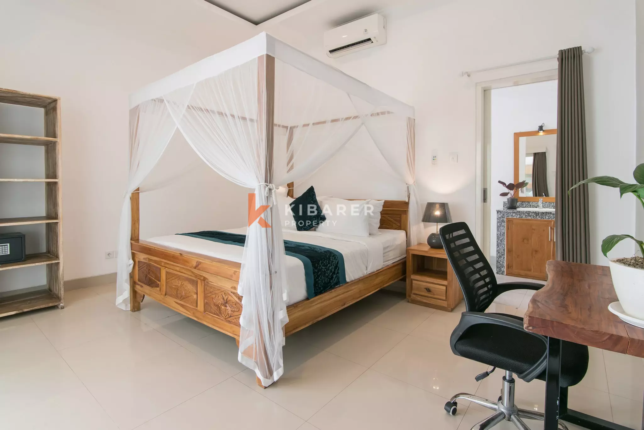 Beautiful Convenient Three Bedroom Villa in Berawa (Available on Feb 2026)