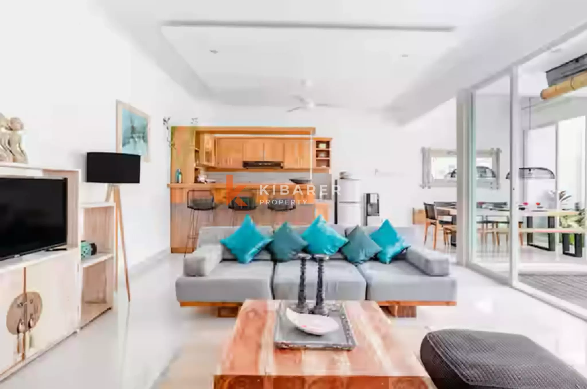 Beautiful Convenient Three Bedroom Villa in Berawa (Available on Feb 2026)