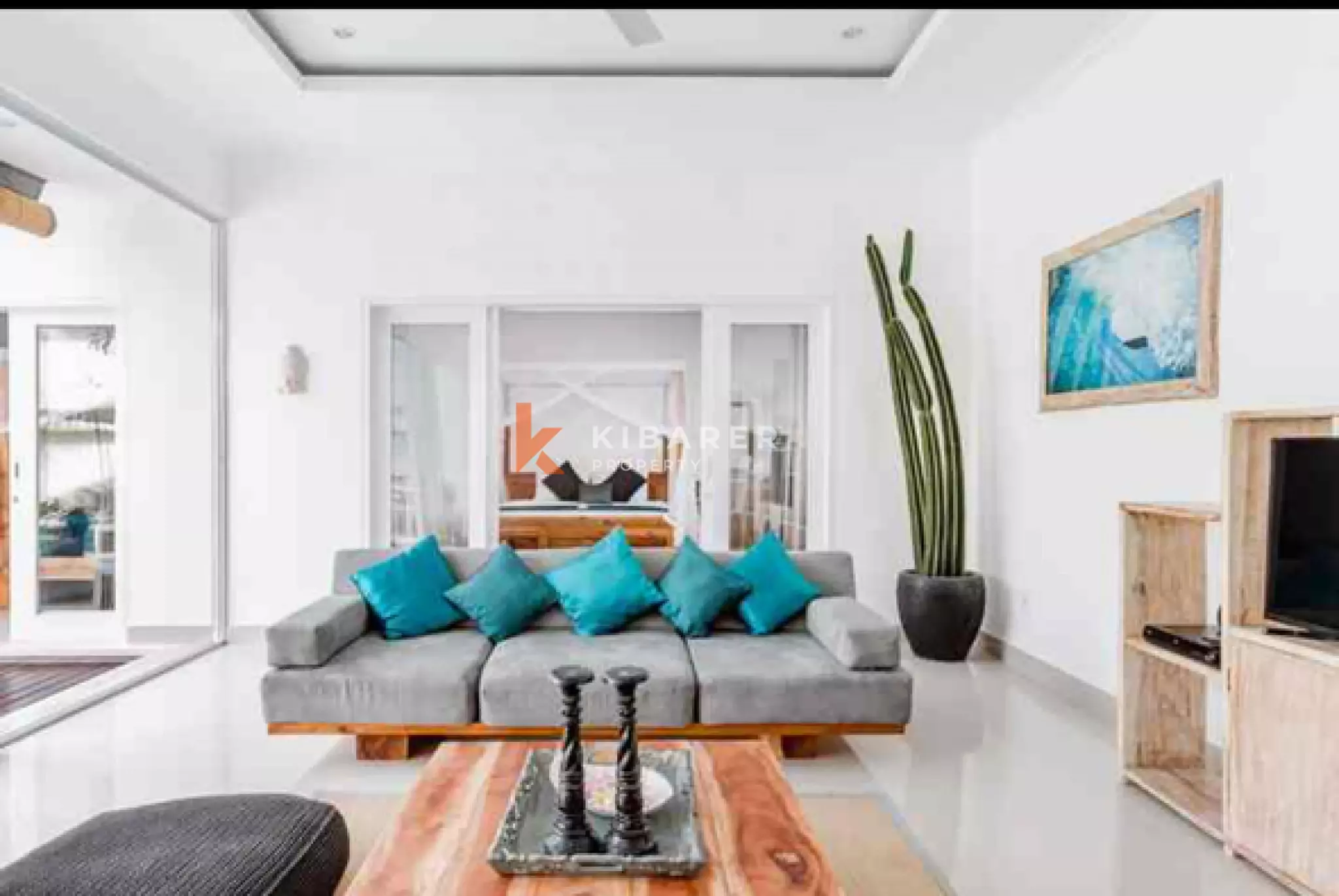 Beautiful Convenient Three Bedroom Villa in Berawa (Available on Feb 2026)