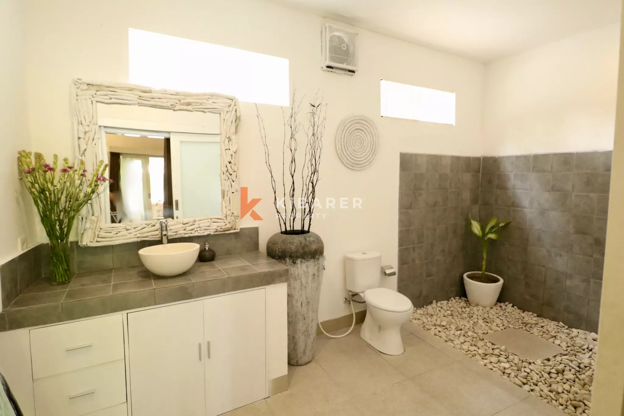 Charming Three-Bedroom Villa in Berawa’s Best Area