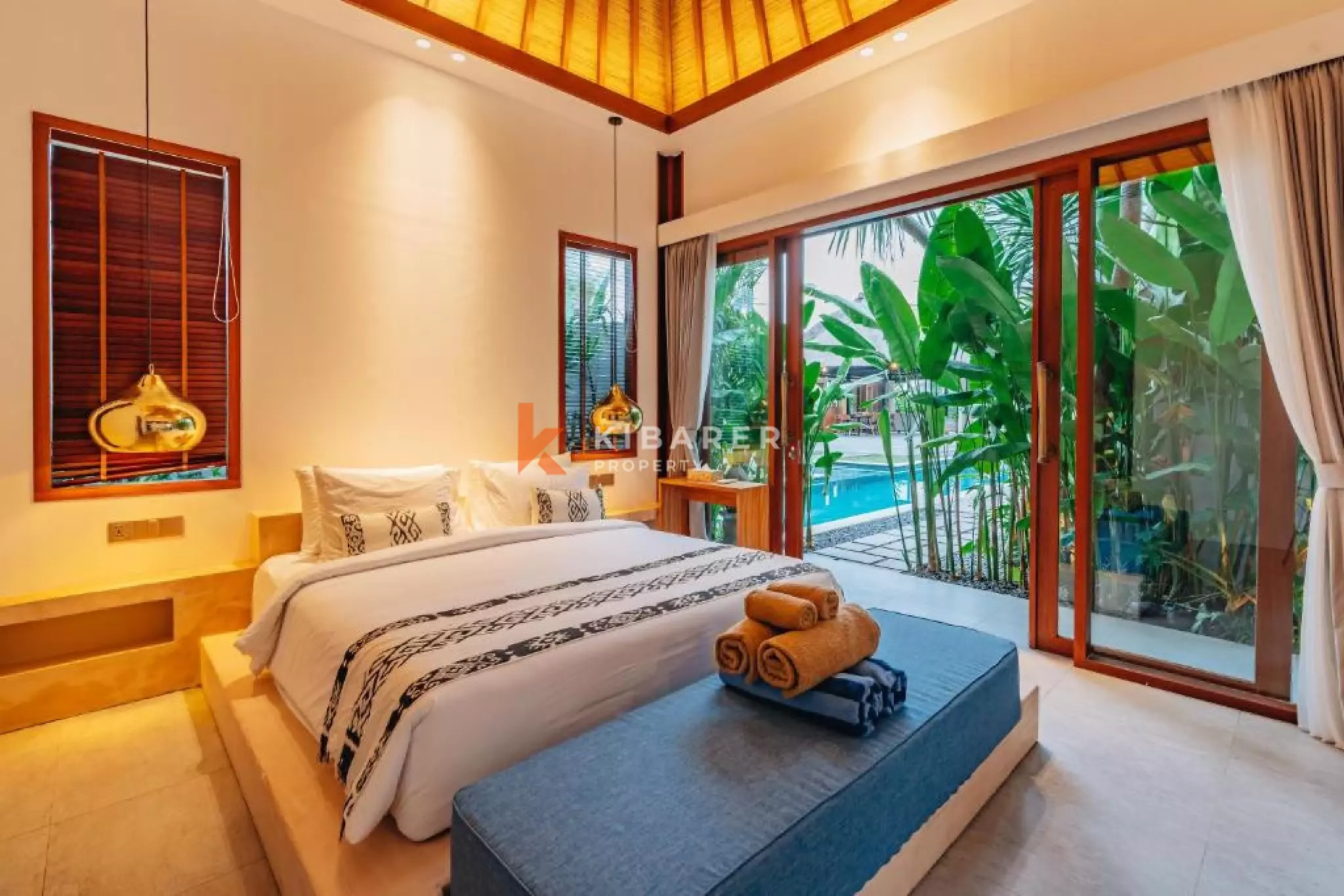 Modern Living in Nature Four Bedroom Villa in Ubud