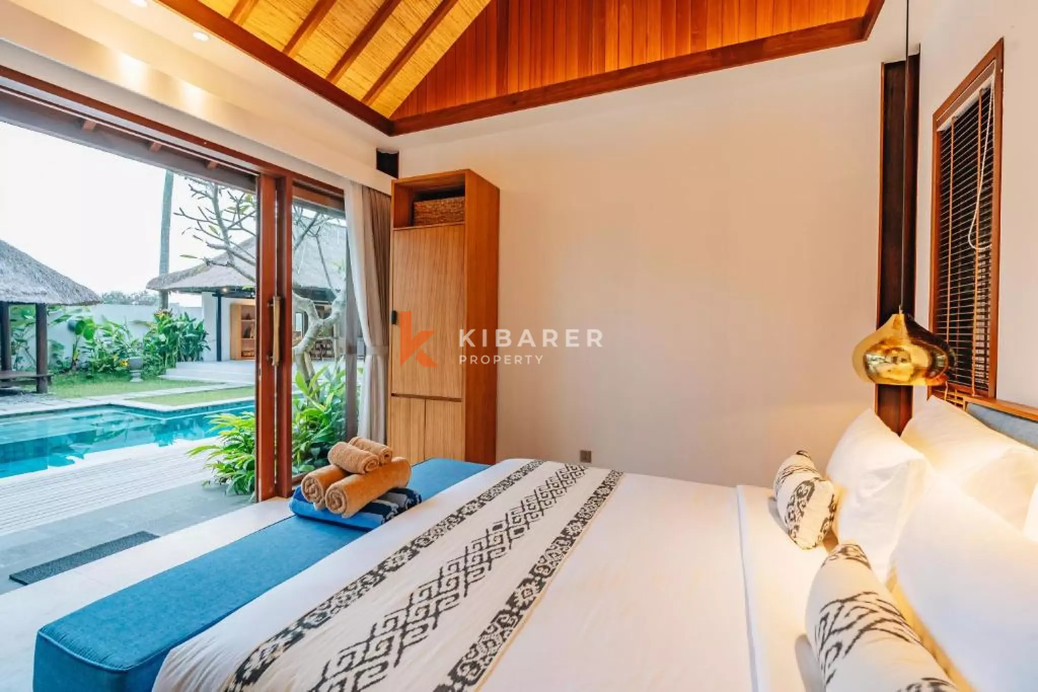 Modern Living in Nature Four Bedroom Villa in Ubud