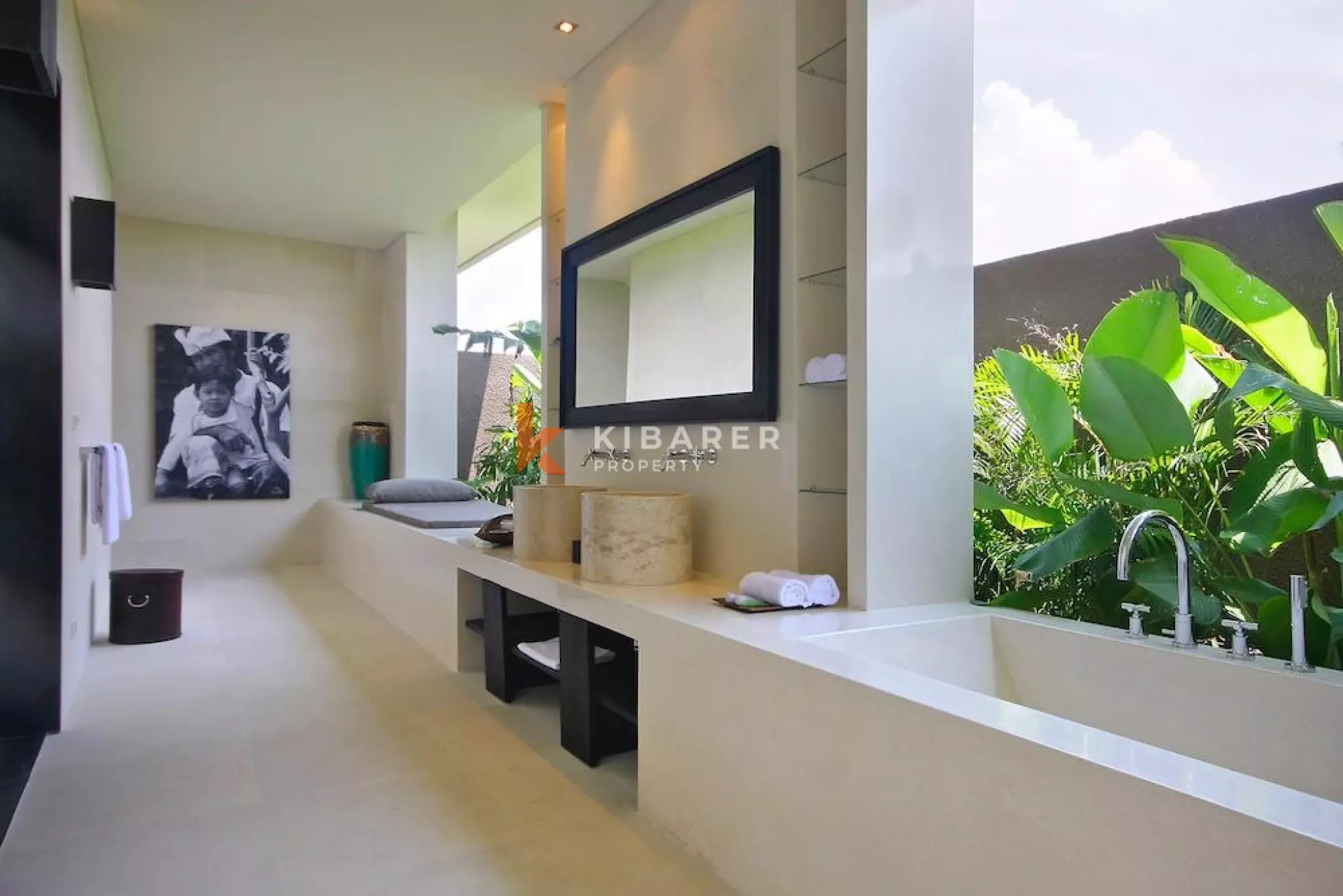 Stunning Four-Bedroom Villa in the Heart of Berawa