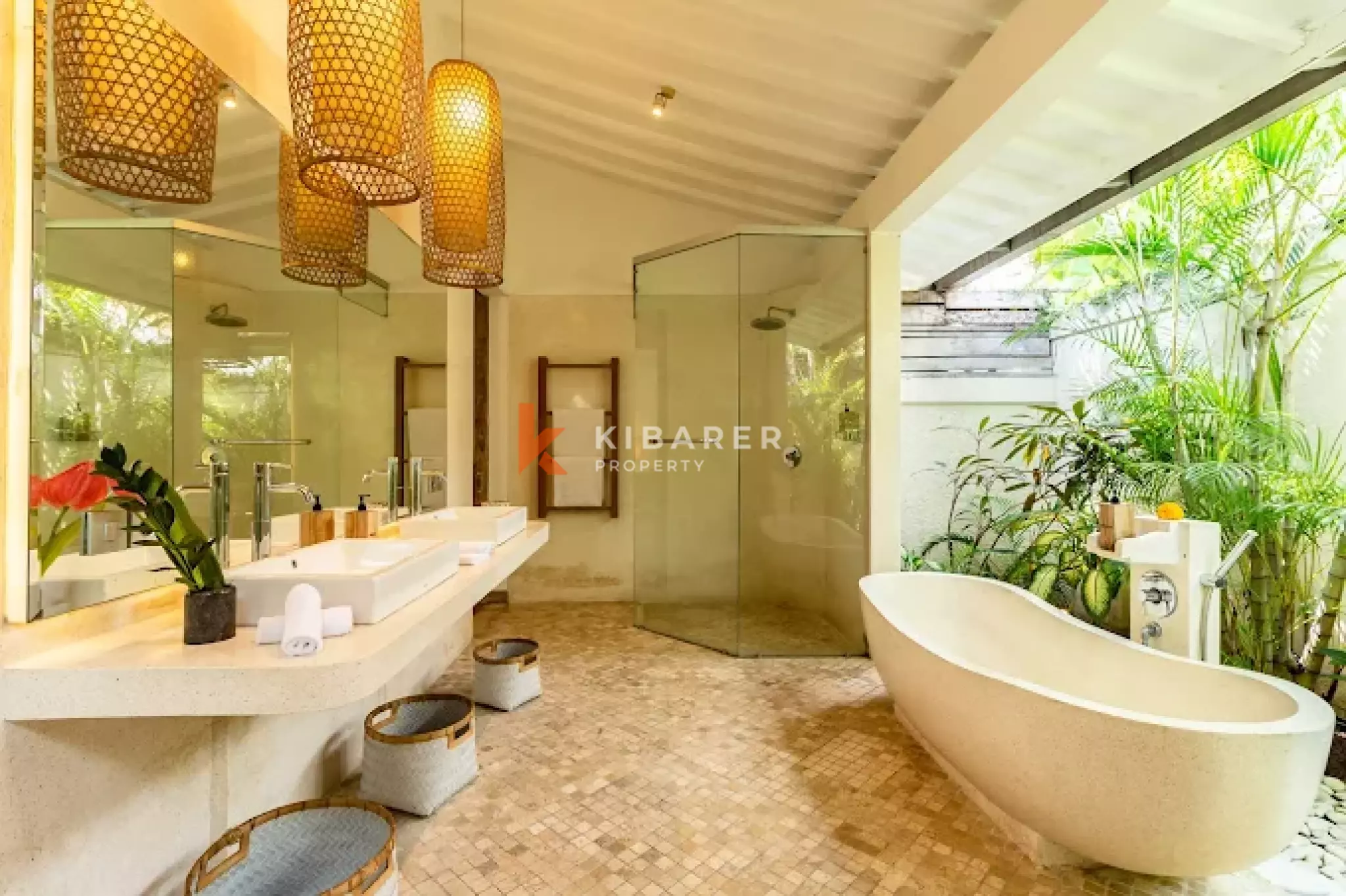 Charming Four-Bedroom Artsy Villa in Seminyak