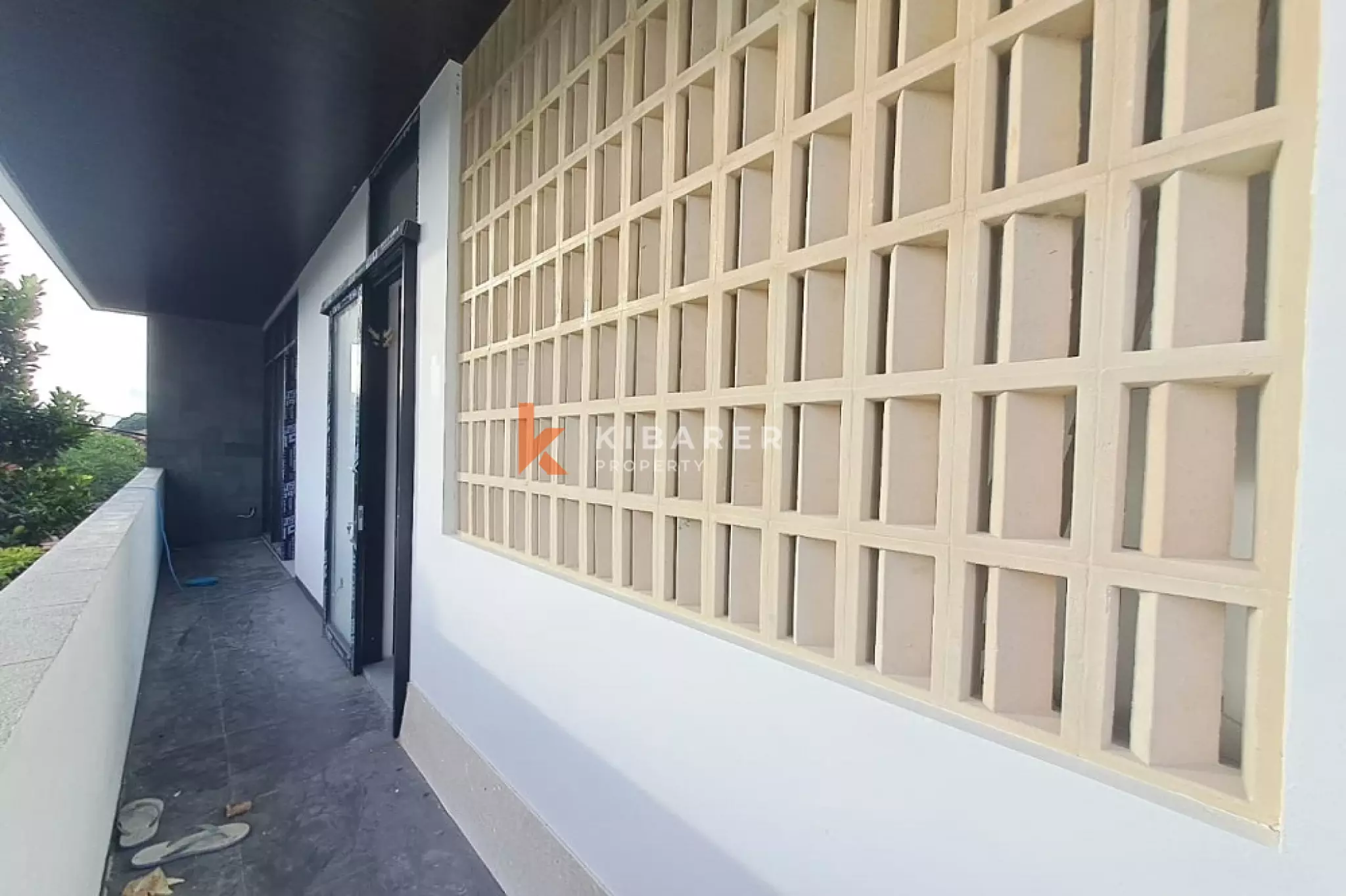 Villa minimaliste fermée de deux chambres dans un emplacement privilégié à Umalas (DISPONIBLE FIN DÉCEMBRE 2025)