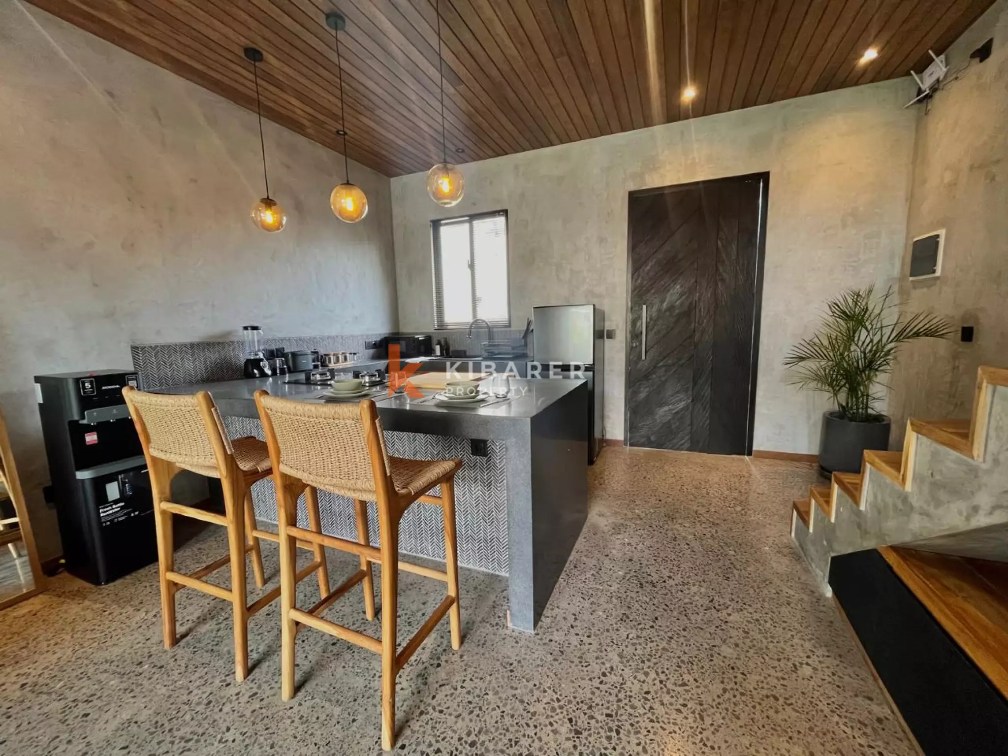 Modern Loft-Style One Bedroom  Townhouse in Strategic Canggu