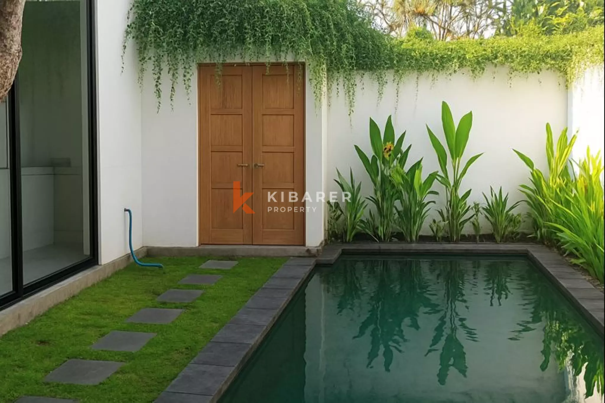 Comfortable Enclosed-Living Two-Bedroom Villa in Canggu