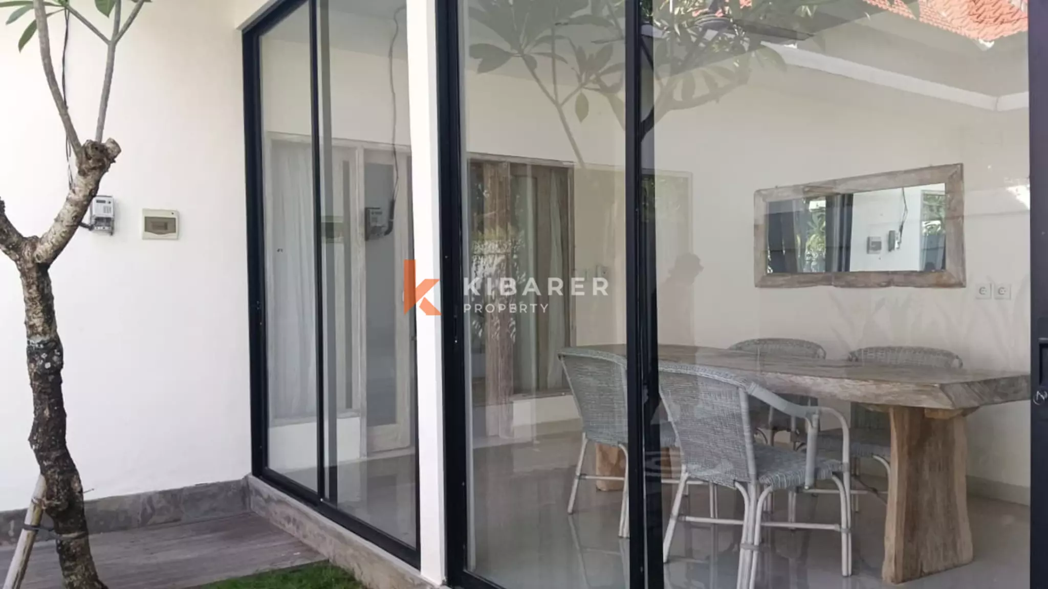 Comfortable Enclosed-Living Two-Bedroom Villa in Canggu