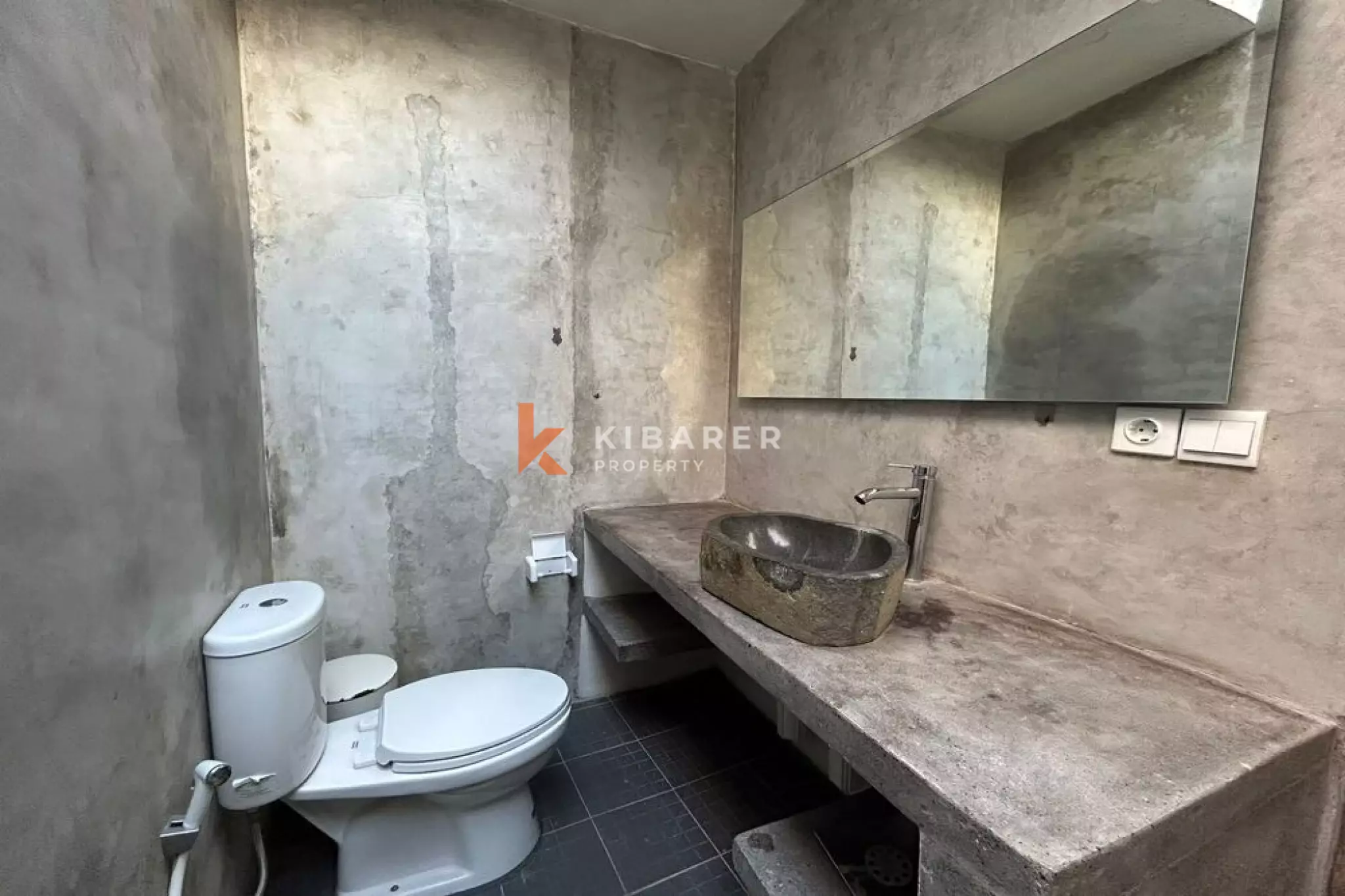 Comfortable Enclosed-Living Two-Bedroom Villa in Canggu