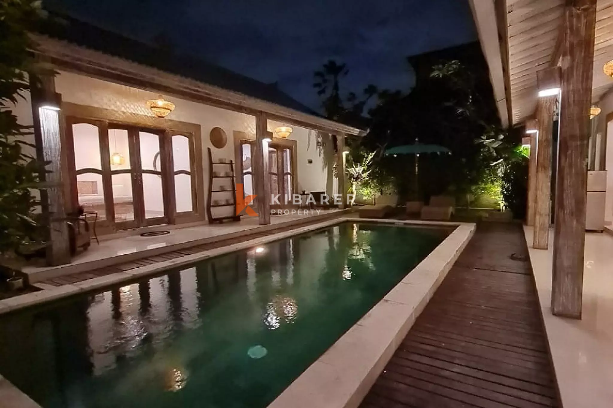 Newly Renovated Three-Bedrooms Open Living Villa in Berawa