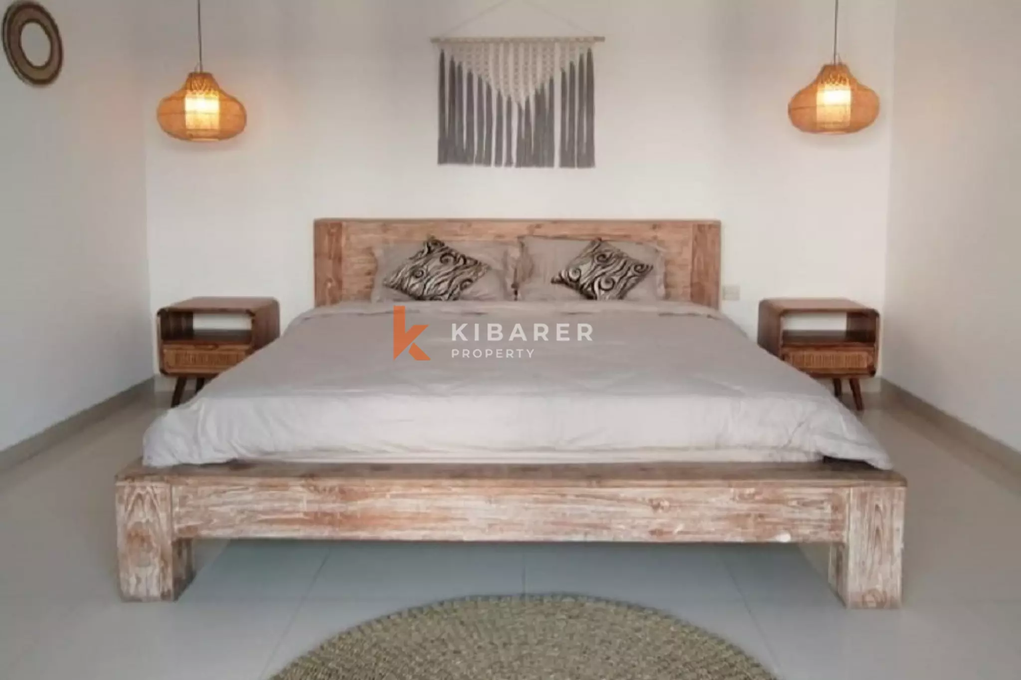 Newly Renovated Three-Bedrooms Open Living Villa in Berawa