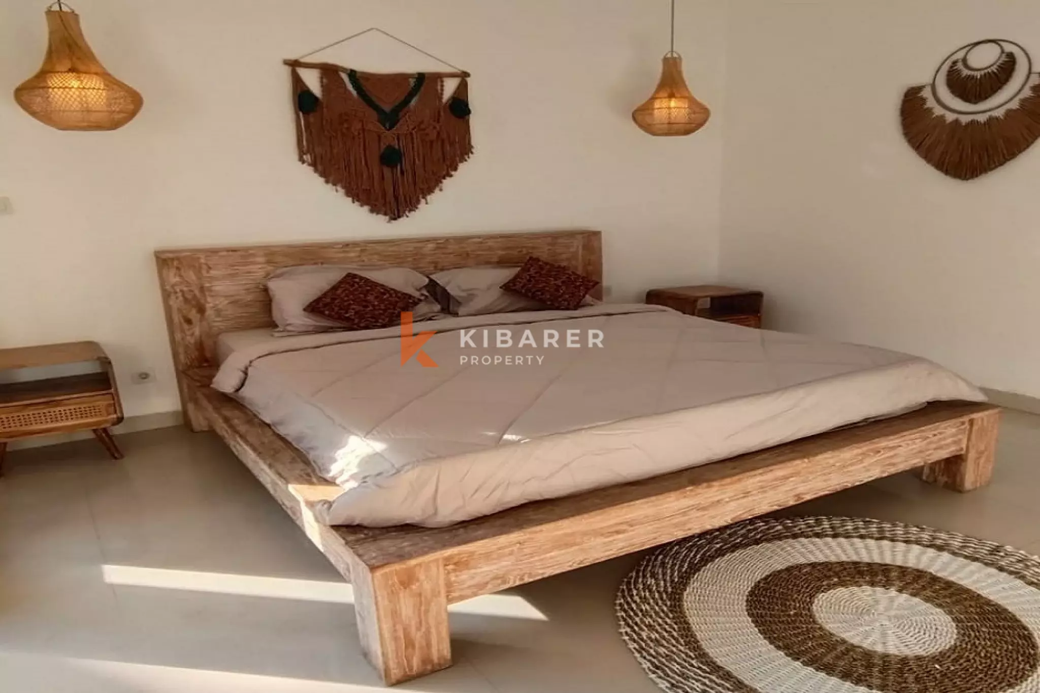 Newly Renovated Three-Bedrooms Open Living Villa in Berawa