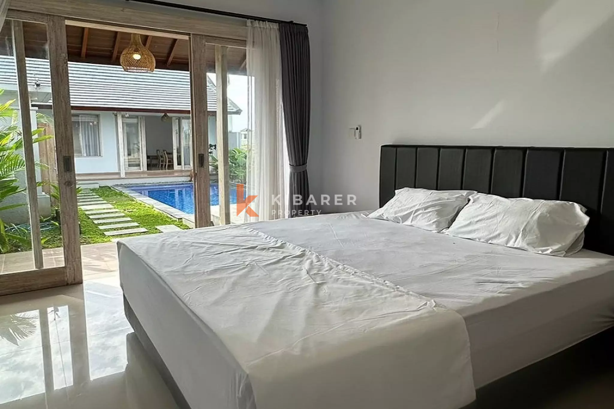 Exclusive Two-Bedrooms Enclosed Villa Nearby Seseh Beach