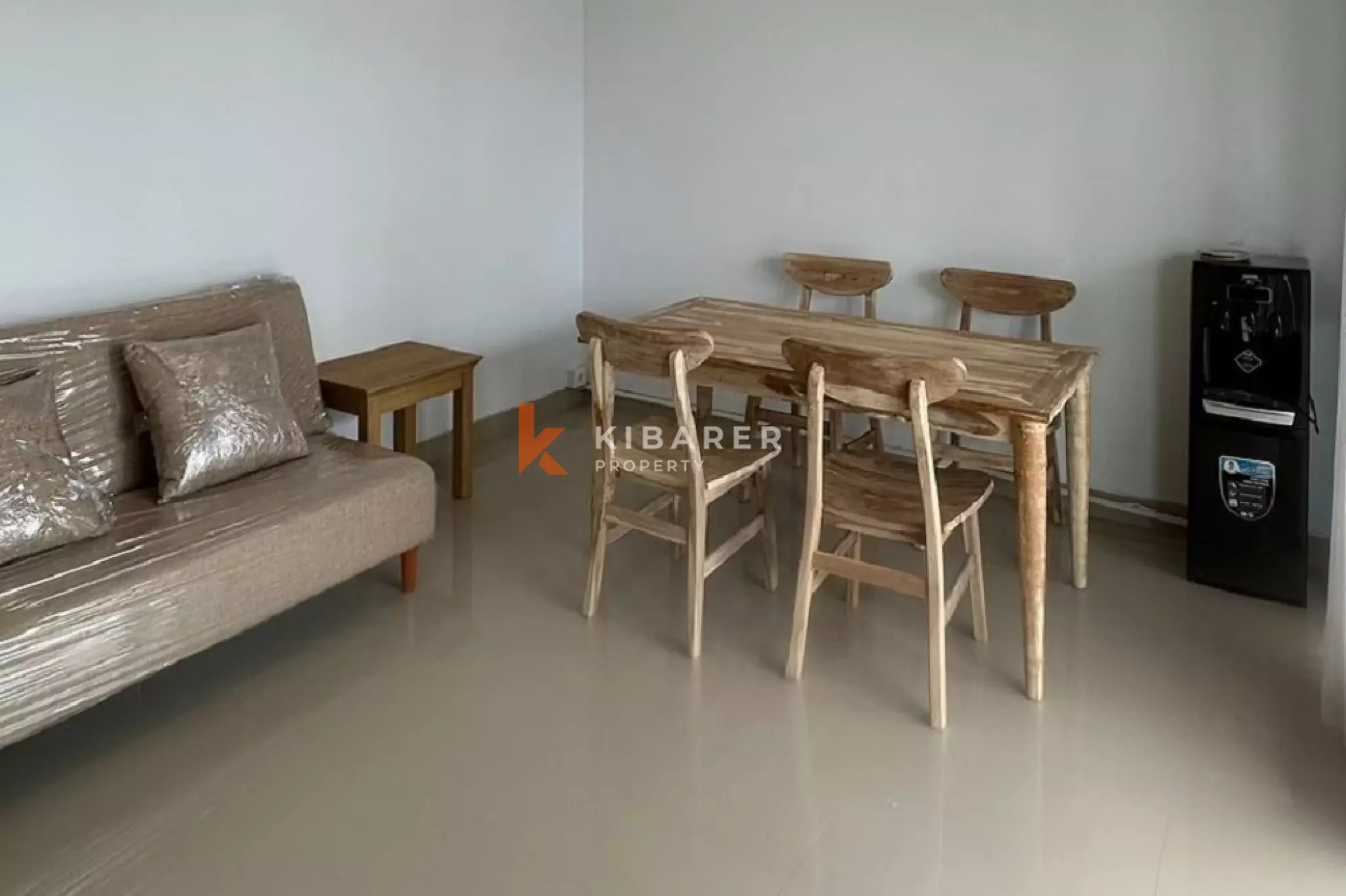 Exclusive Two-Bedrooms Enclosed Villa Nearby Seseh Beach