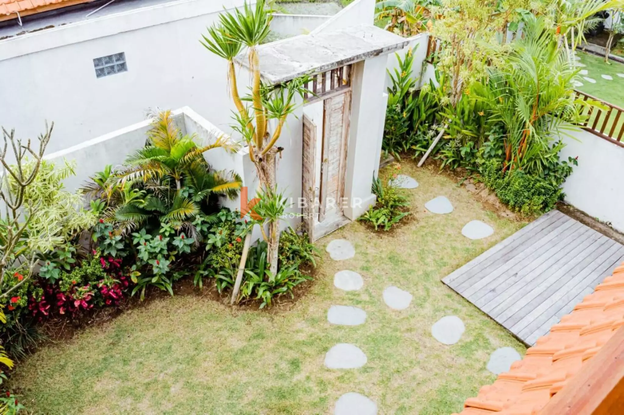 Vila Dua Kamar Tidur Bertema Alam di Pererenan