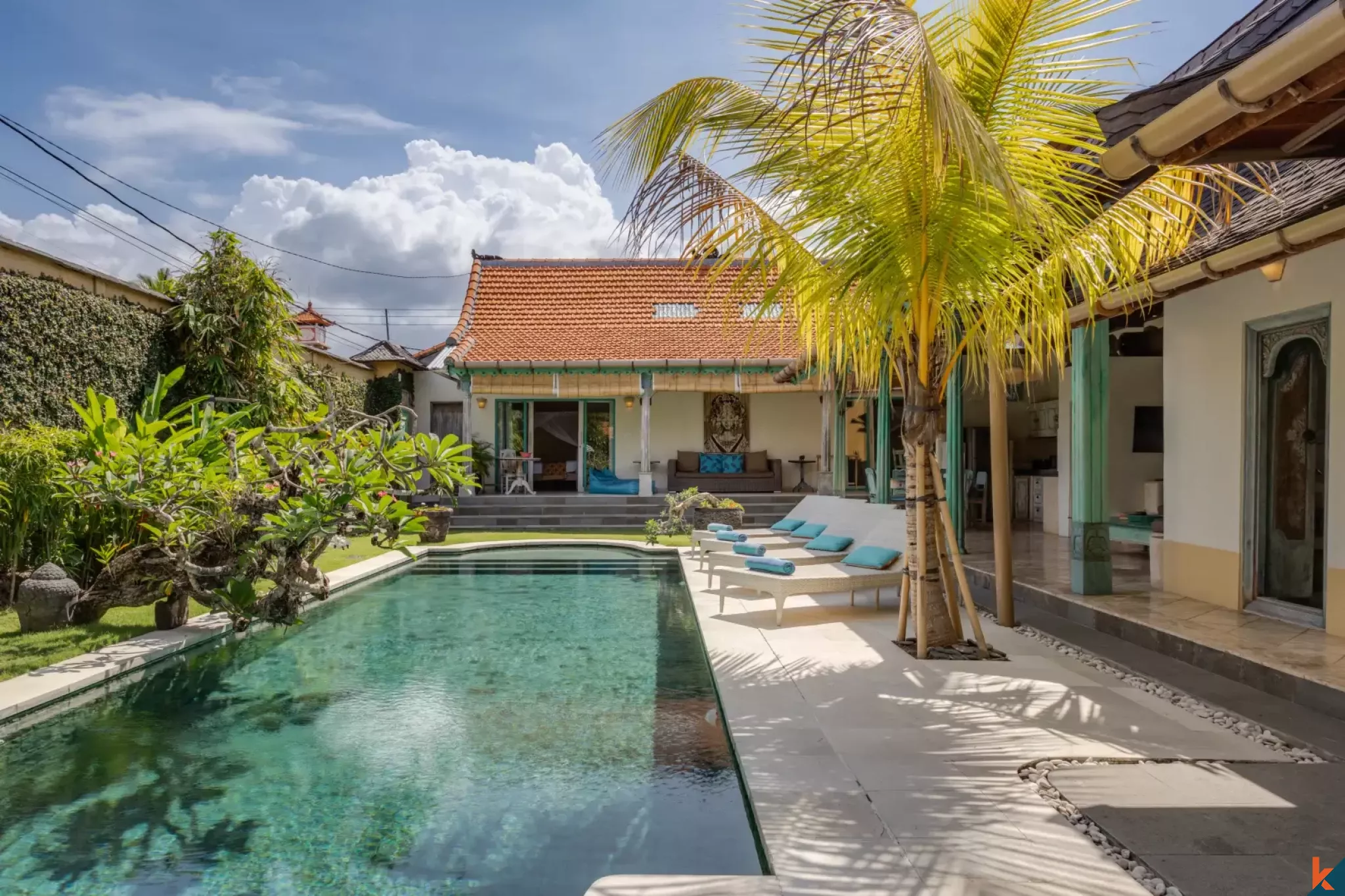 Charmante villa traditionnelle de trois chambres à coucher en location dans le quartier central de Drupadi