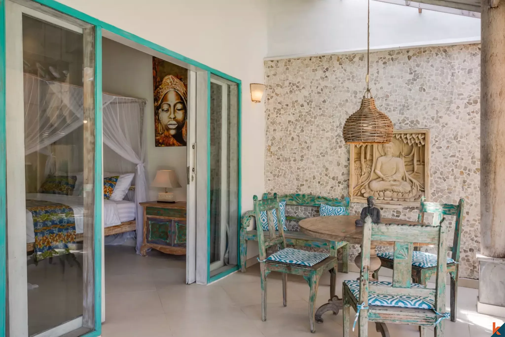 Charmante villa traditionnelle de trois chambres à coucher en location dans le quartier central de Drupadi