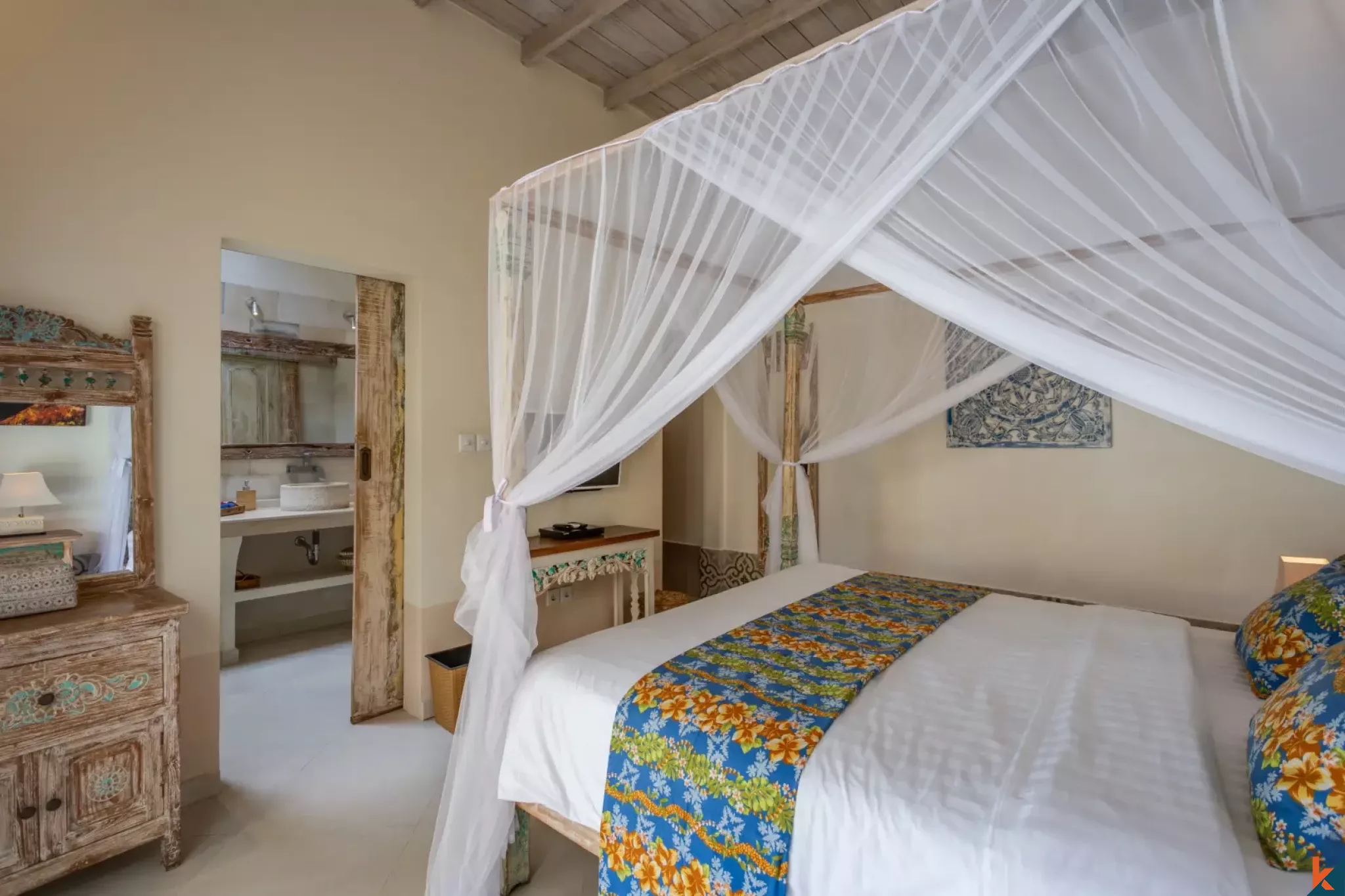 Charmante villa traditionnelle de trois chambres à coucher en location dans le quartier central de Drupadi