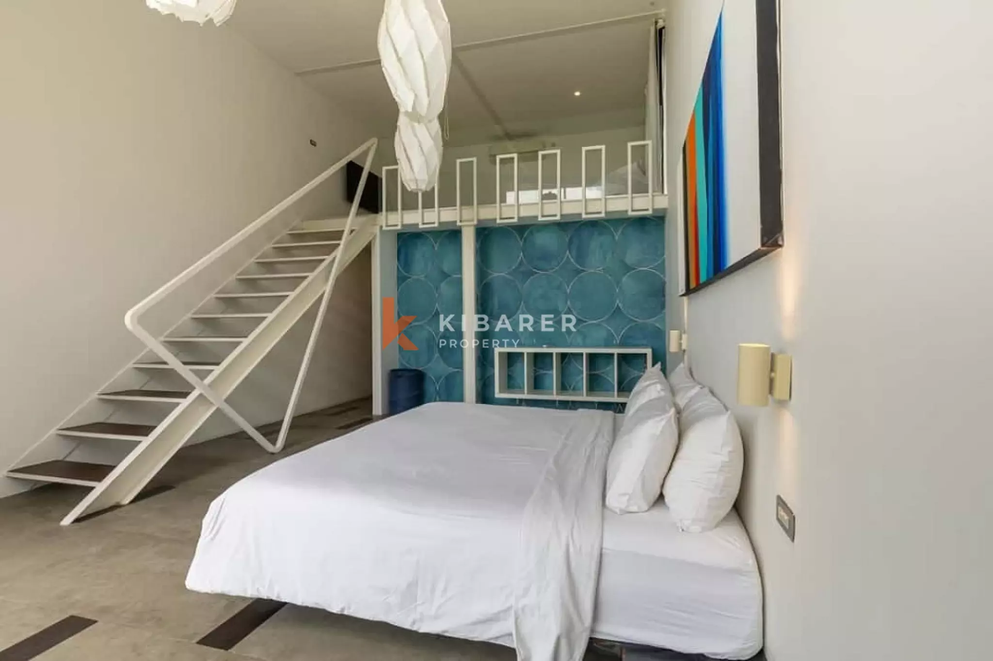 Vila Artistik Empat Kamar Tidur dengan Kolam Renang Infinity di Area Pererenan