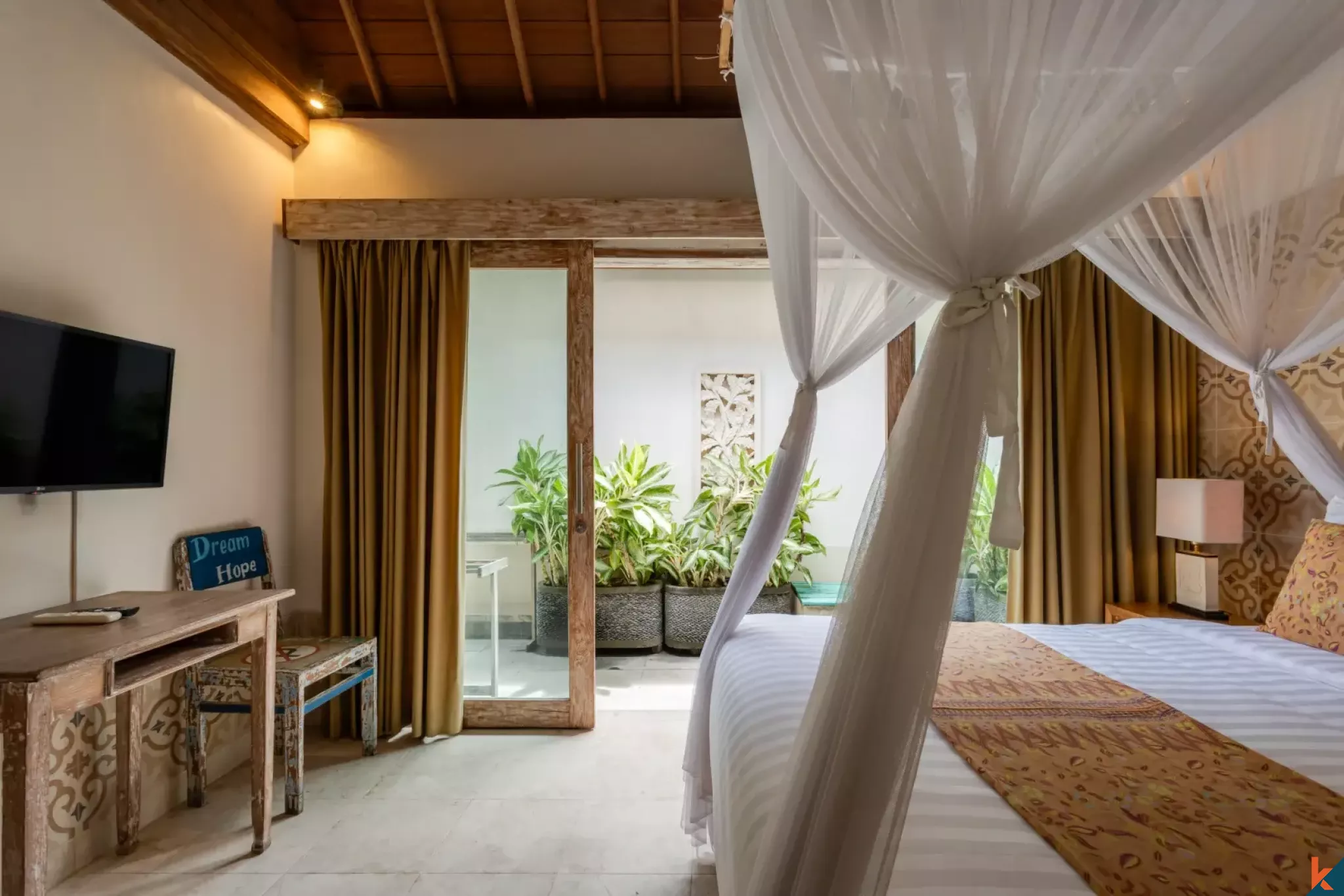 Charming Balinese Three Bedroom Villa for Lease in Central Drupadi