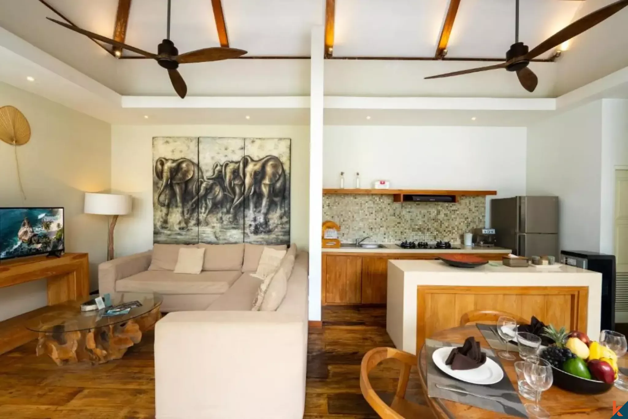 Vila liburan dengan dua kamar tidur dan hak sewa di bagian utara Seminyak