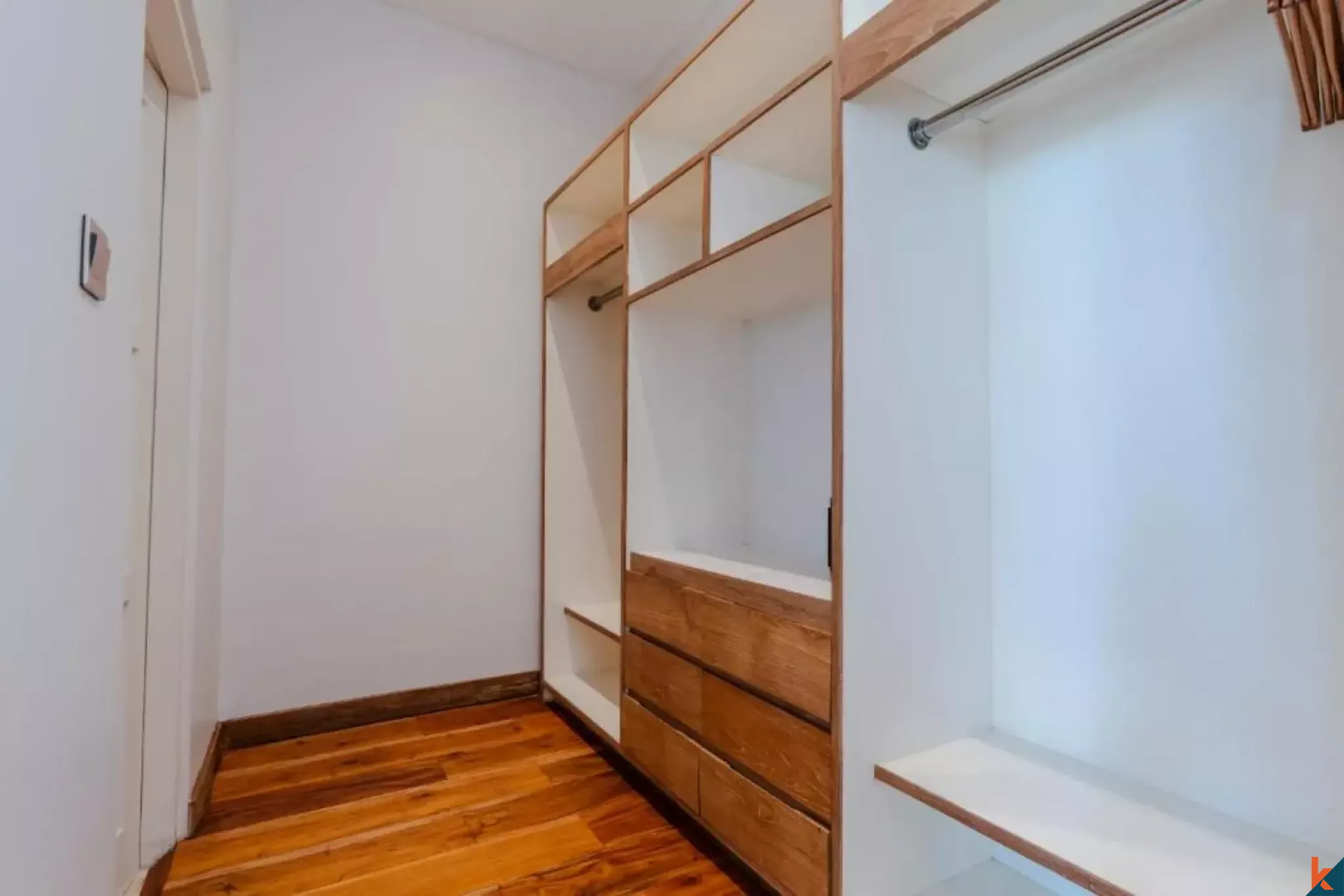 Vila liburan dengan dua kamar tidur dan hak sewa di bagian utara Seminyak