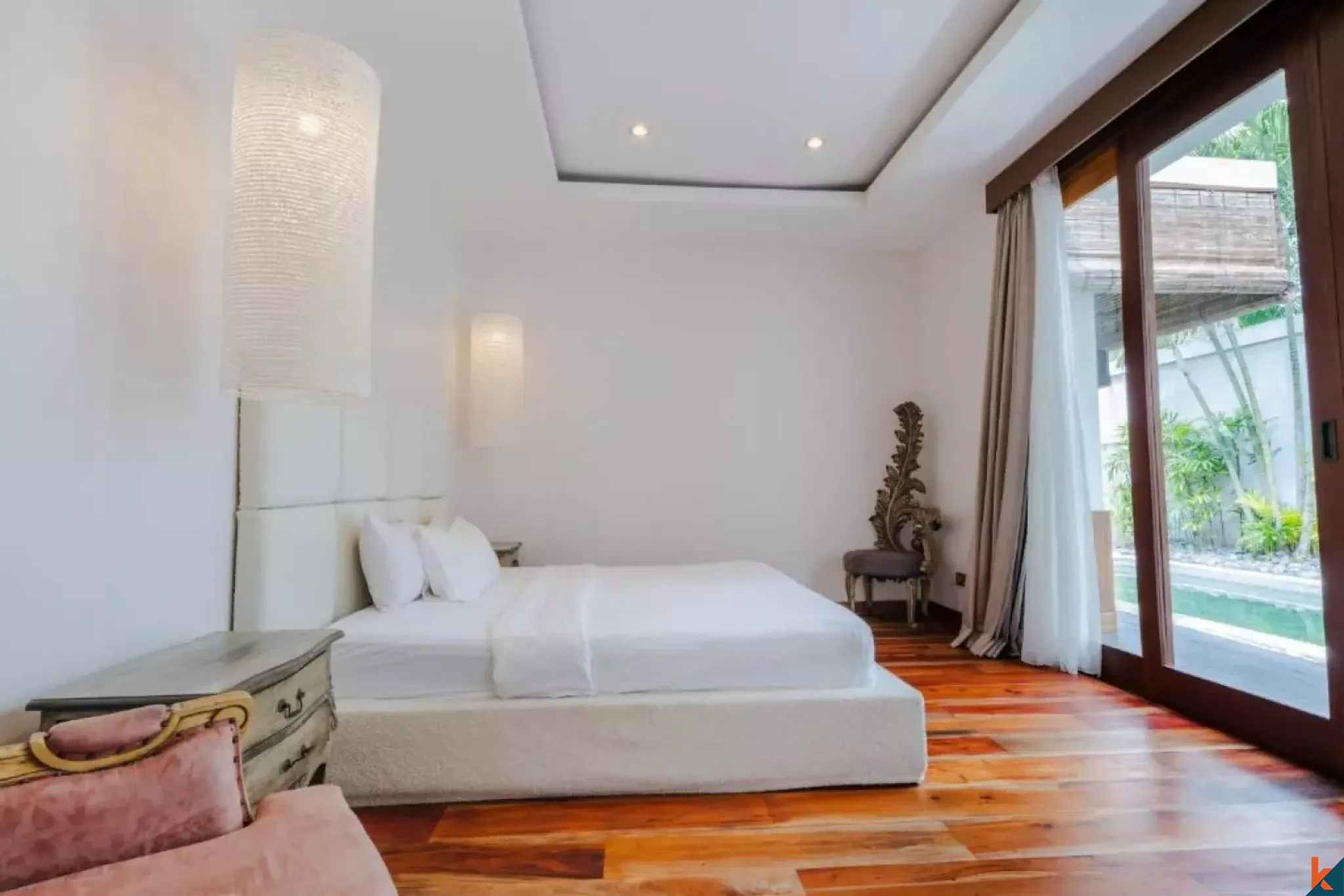 Vila liburan dengan dua kamar tidur dan hak sewa di bagian utara Seminyak