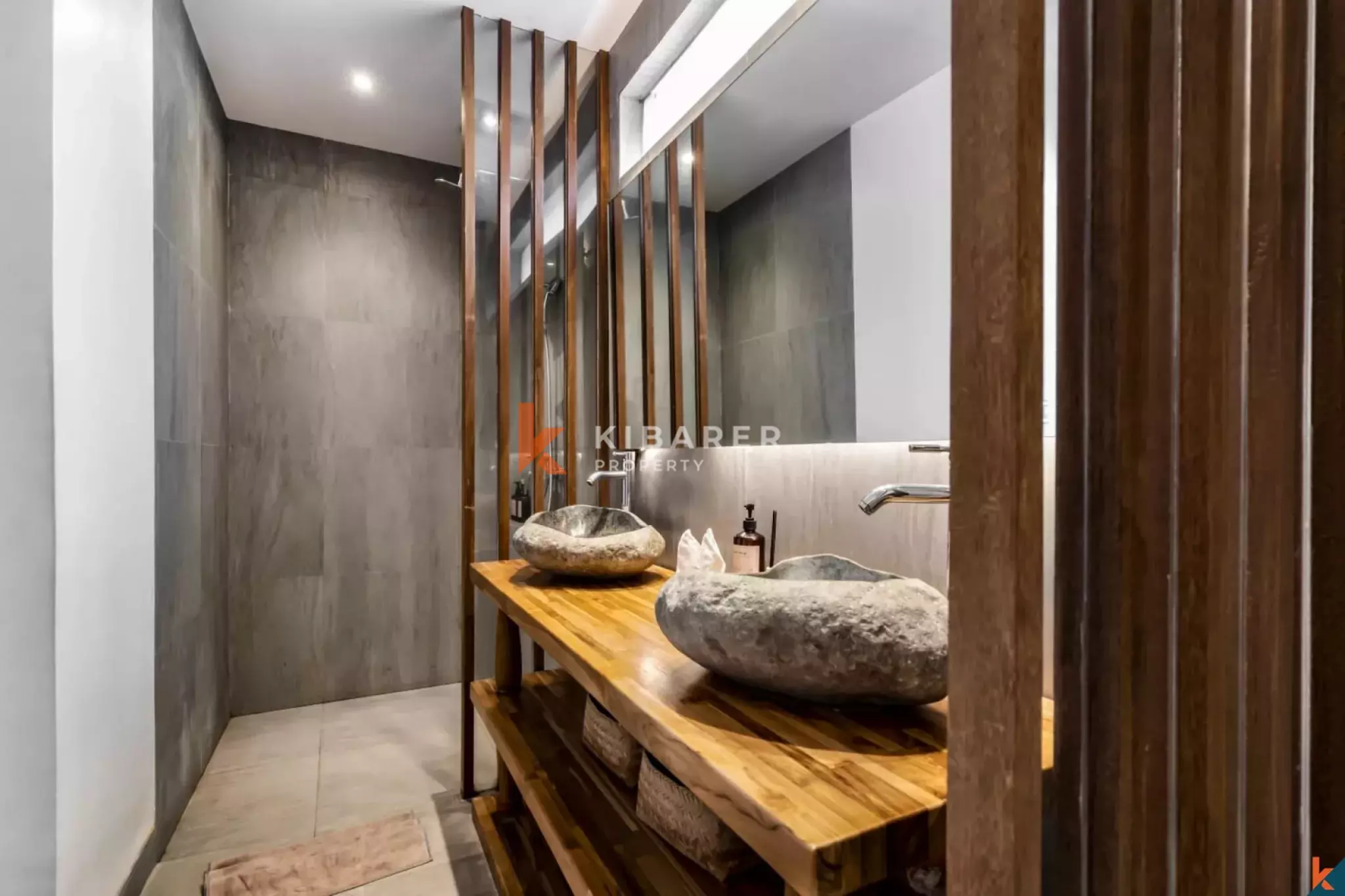 Hunian Mewah di Jantung Ubud - Enam Suite Pribadi di Lahan Seluas 1000 m²