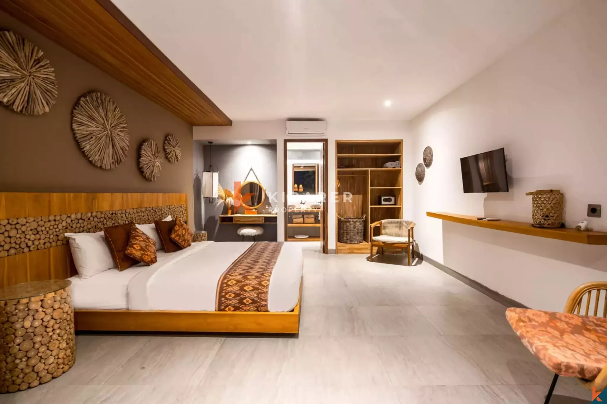 Hunian Mewah di Jantung Ubud - Enam Suite Pribadi di Lahan Seluas 1000 m²