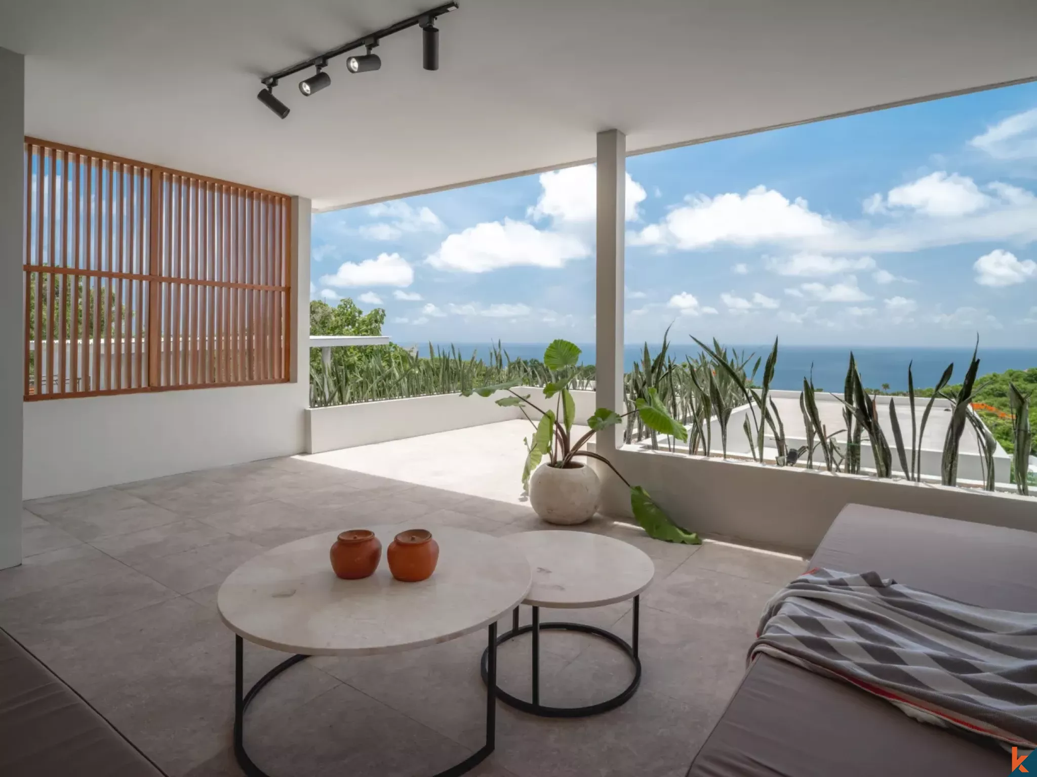 Brand new modern ocean views three bedroom real estate in Uluwatu