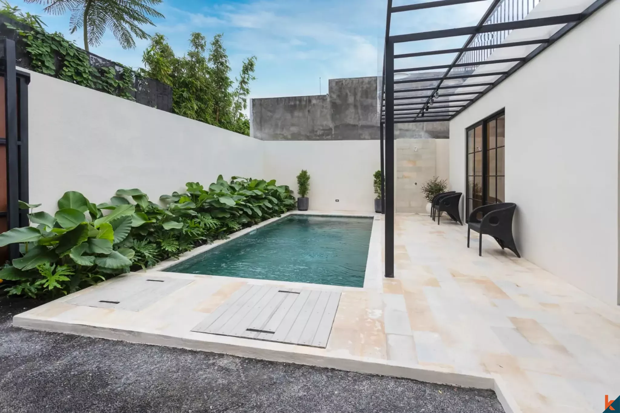 Brand new two bedroom plus office room property for lease in Kerobokan - Merta Agung