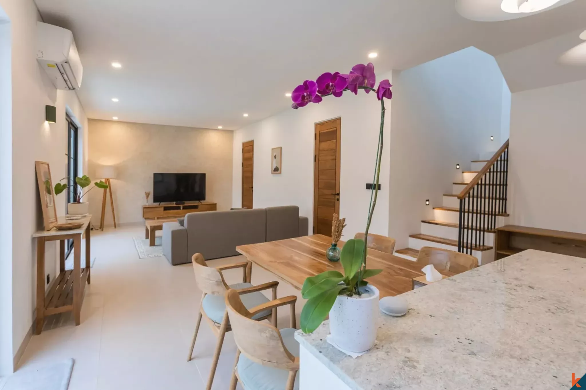 Brand new two bedroom plus office room property for lease in Kerobokan - Merta Agung