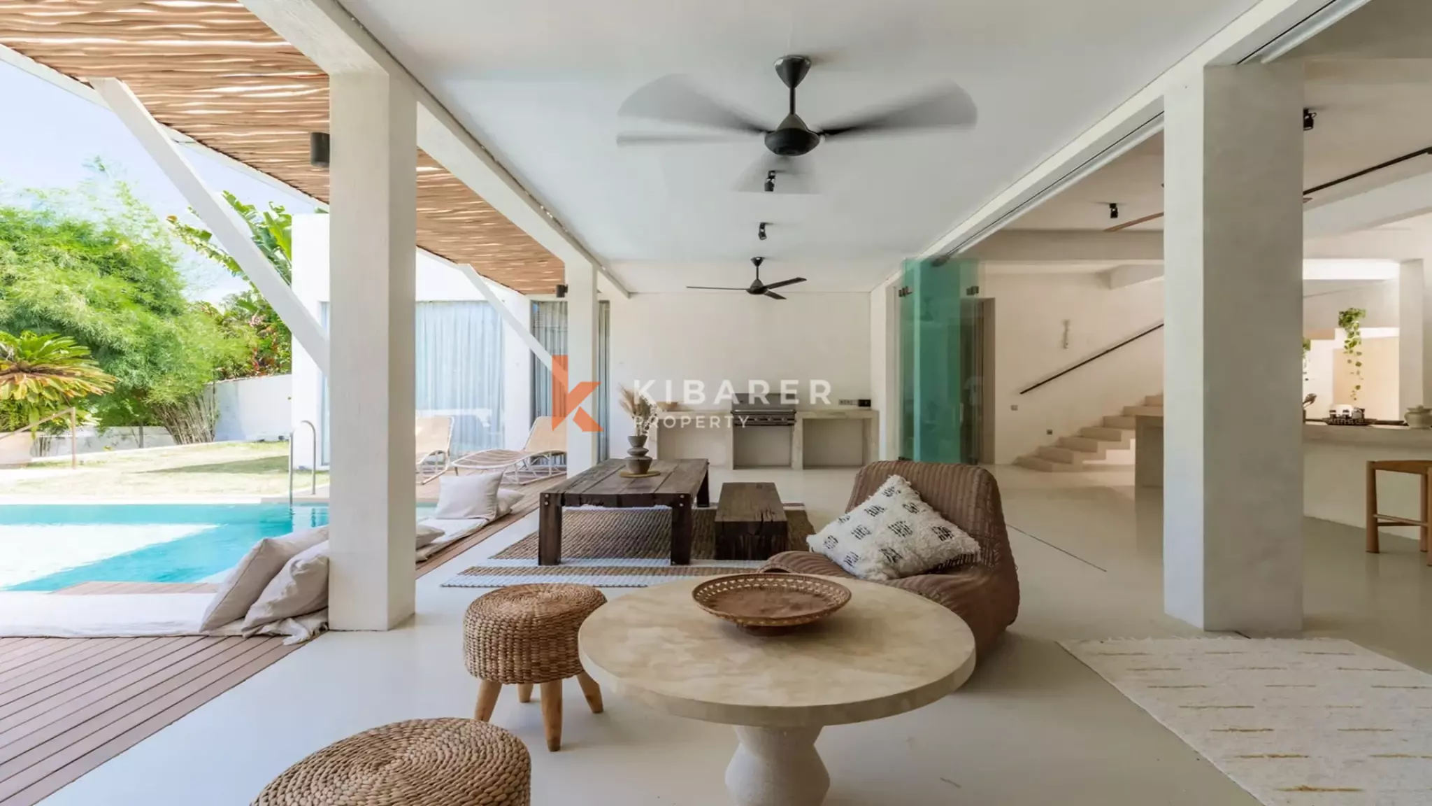 Elegant Three-Bedroom Enclosed Living Villa for Rent Near Pererenan Beach