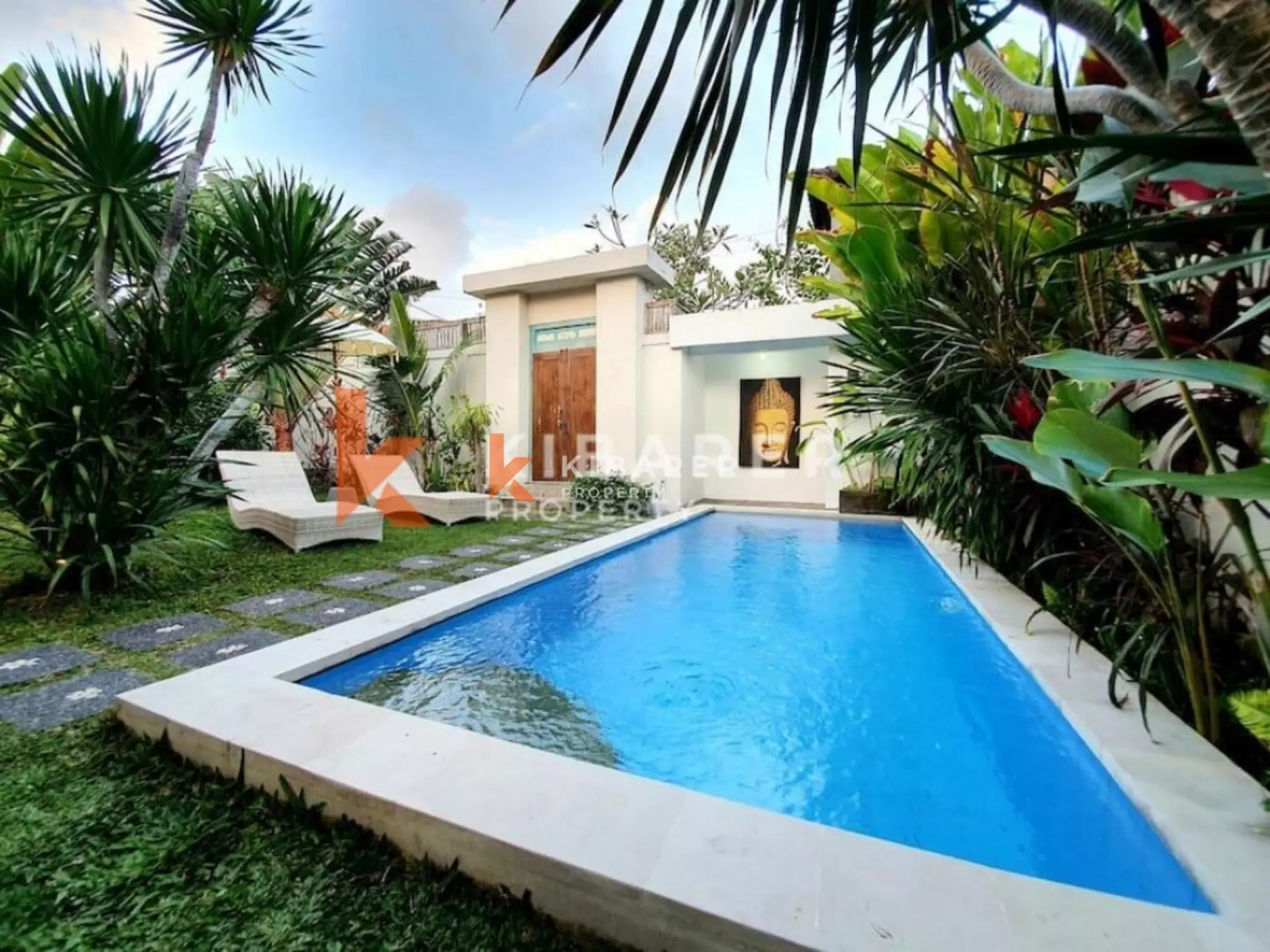 Kerobokan Tropical Joglo - Vila Dua Kamar Tidur dengan Gaya Bohemian Modern dan Interior Terbuka