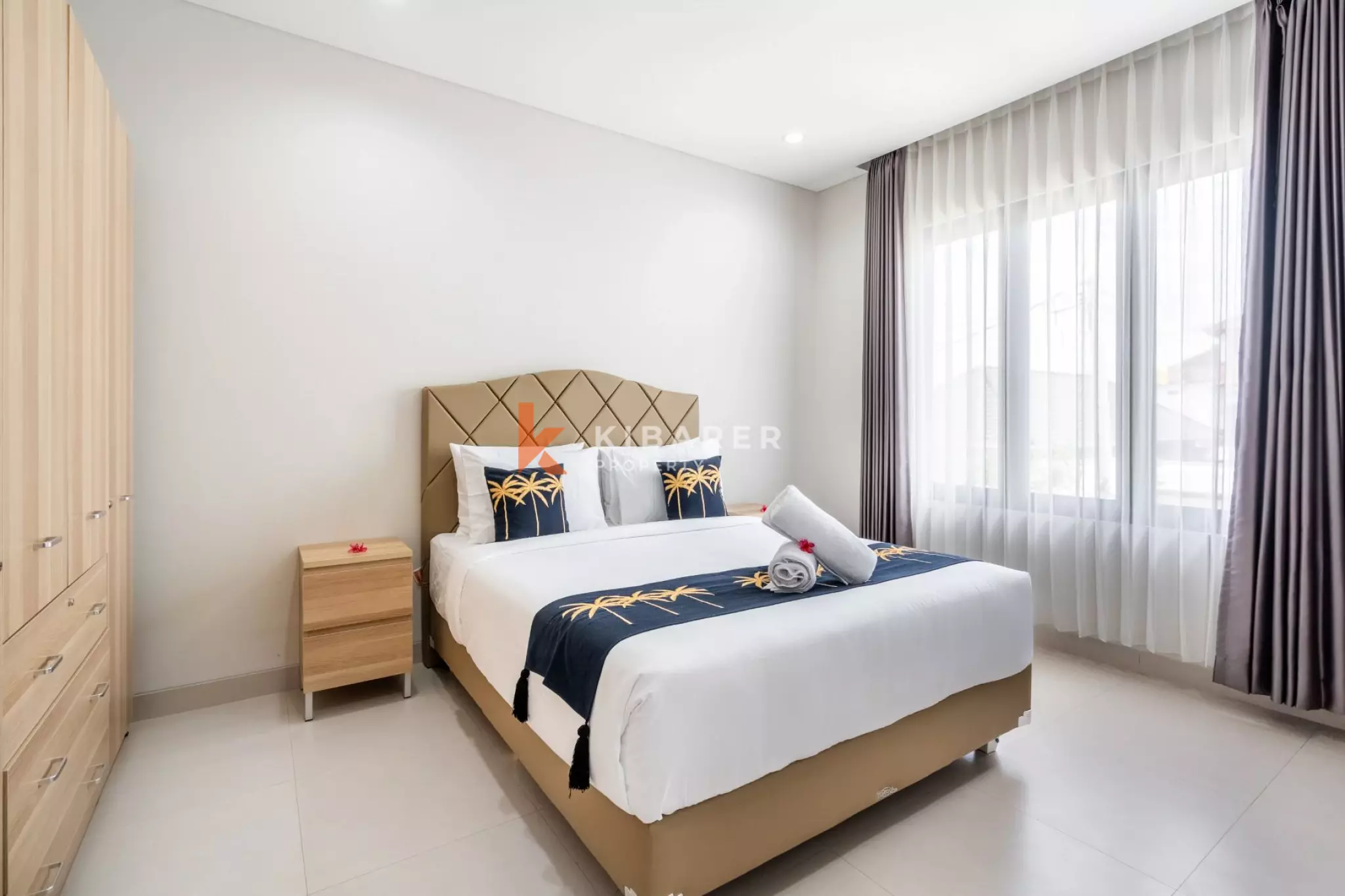 Villa Ramah Keluarga dengan Dua Kamar Tidur di Sanur - Kolam Renang & Ruang Tamu Tertutup