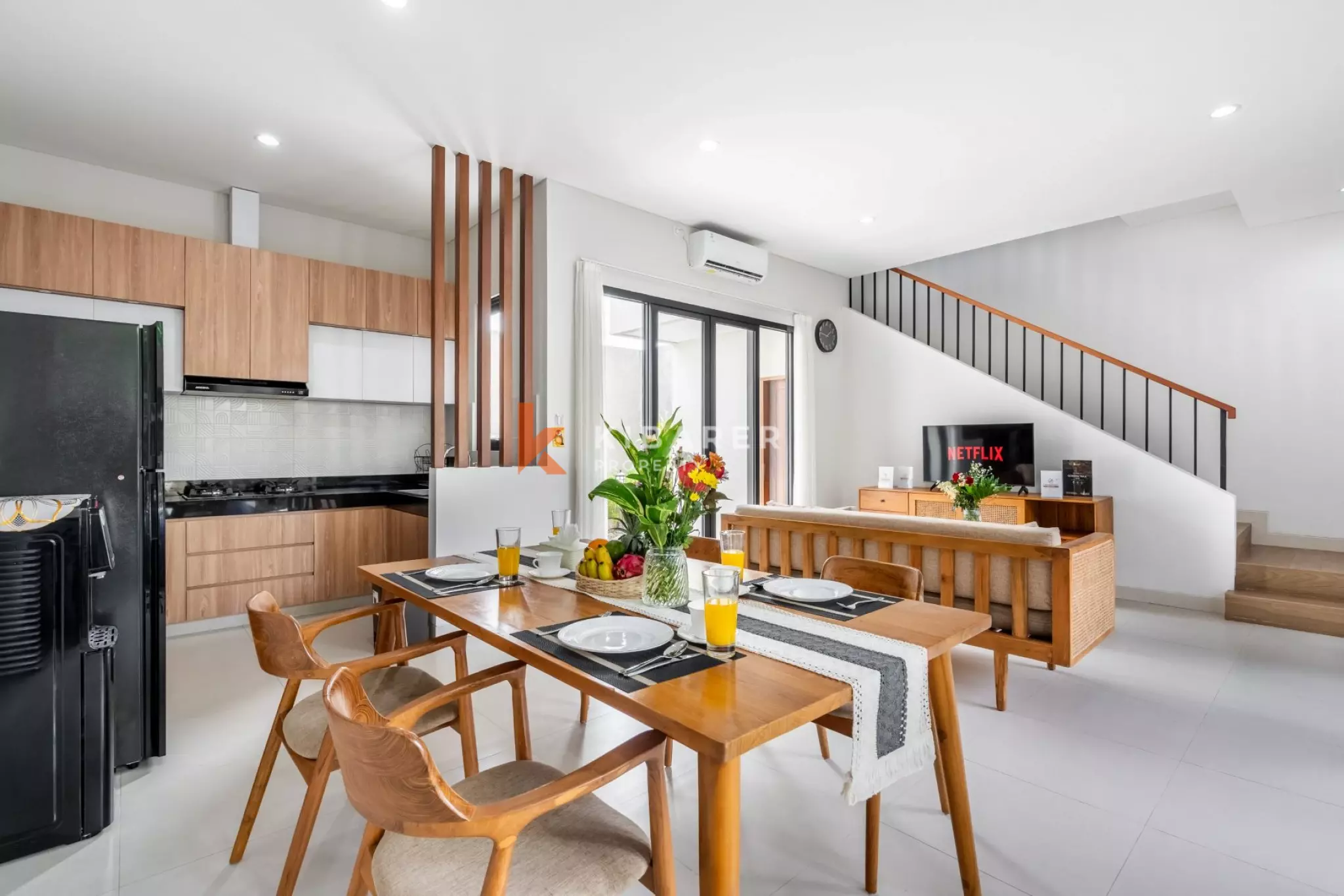 Villa Ramah Keluarga dengan Dua Kamar Tidur di Sanur - Kolam Renang & Ruang Tamu Tertutup