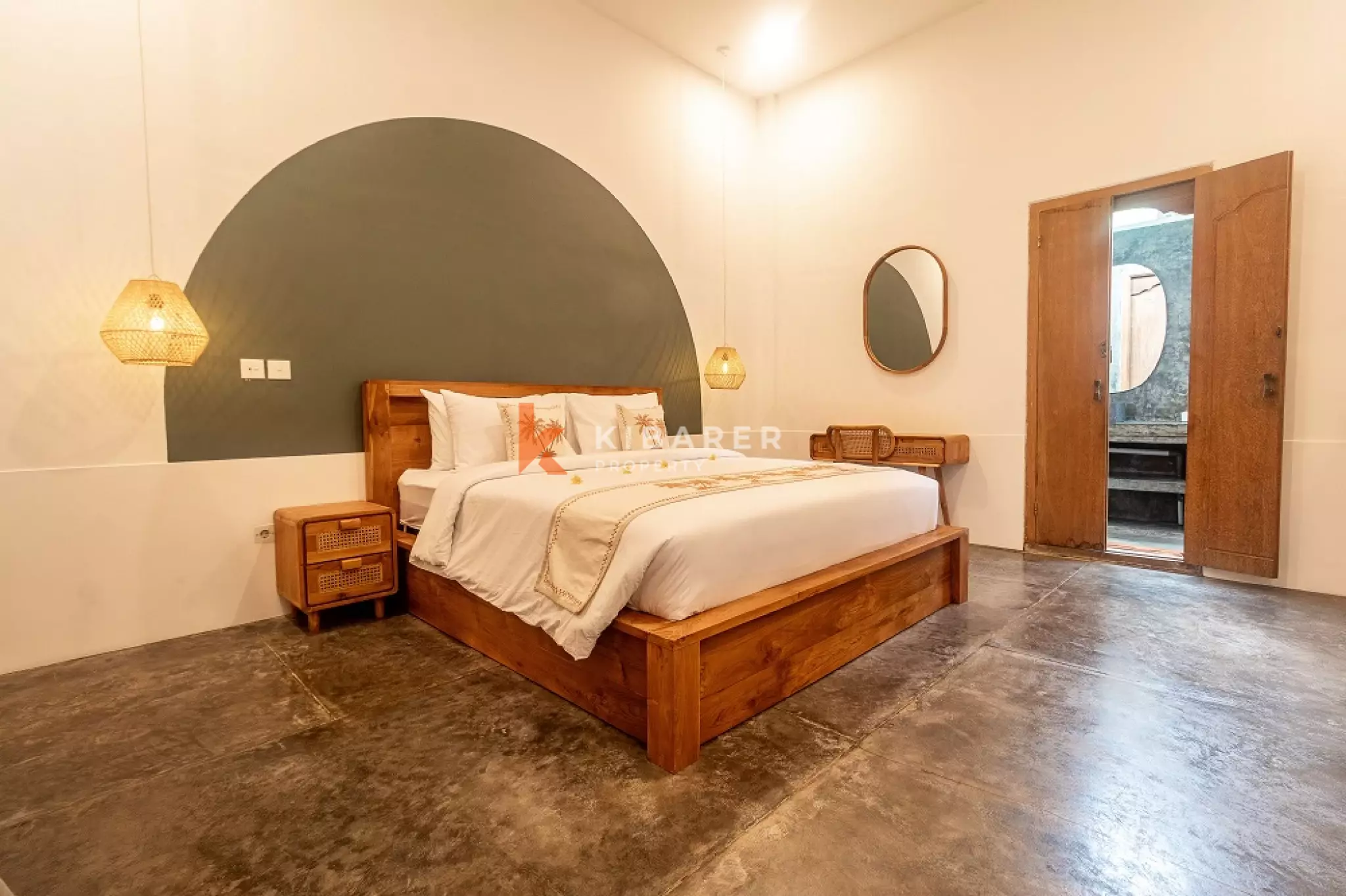 Villa meublée de trois chambres, idéale pour se détendre, située dans la région de Canggu.