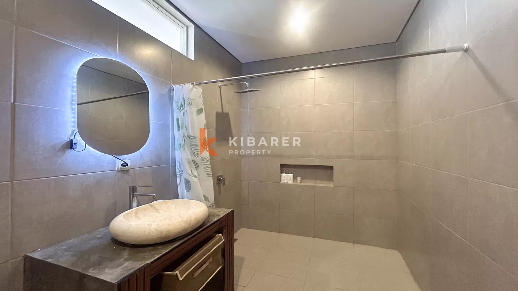 Contemporary Three-Bedroom Open Living Villa with Rooftop in Abianbase, Mengwi