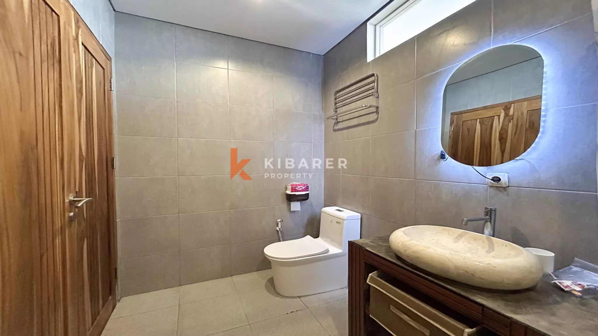 Contemporary Three-Bedroom Open Living Villa with Rooftop in Abianbase, Mengwi