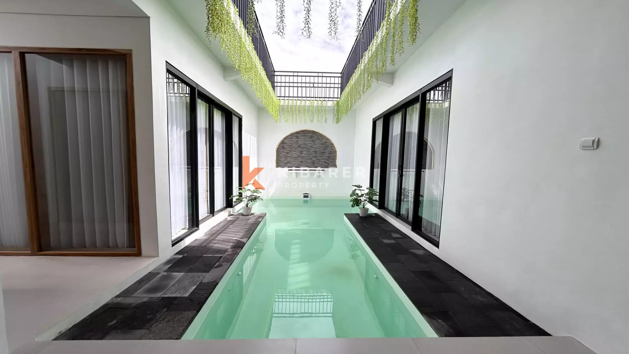 Contemporary Three-Bedroom Open Living Villa with Rooftop in Abianbase, Mengwi