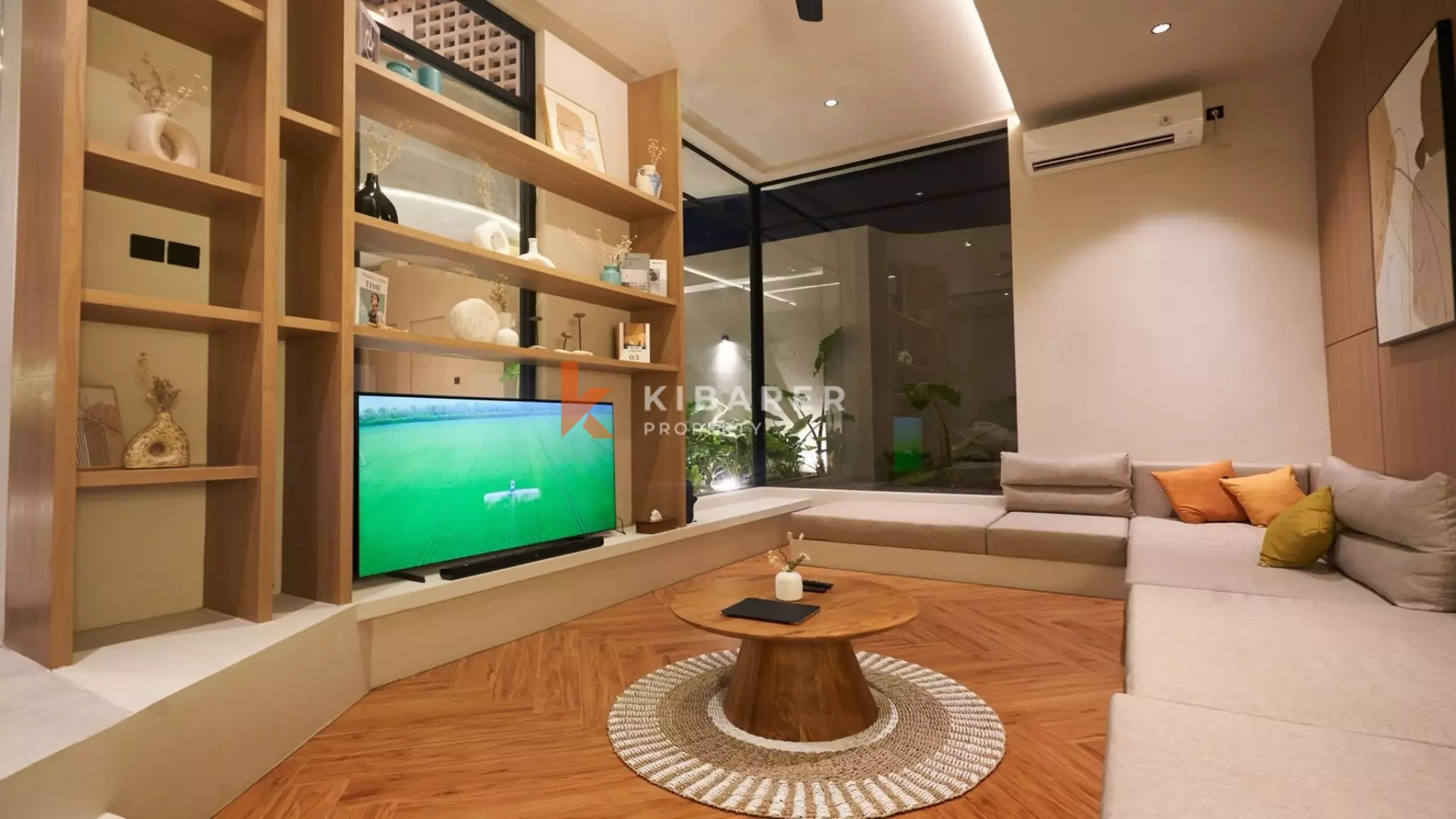 Elegant Tropical Villa with Enclosed Living and Private Pool in Canggu